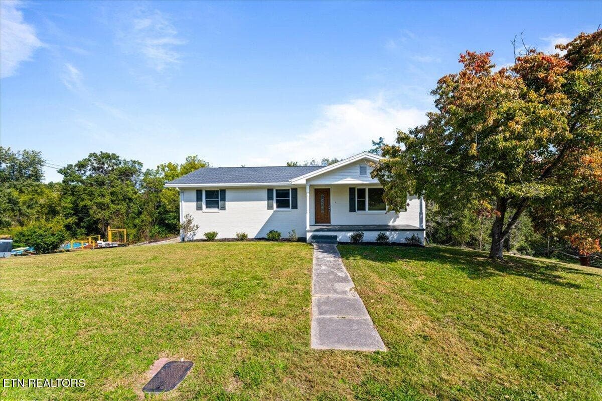 08-234 College Park Dr - 234 College Park Rd, LaFollette, TN 37766, LaFollette