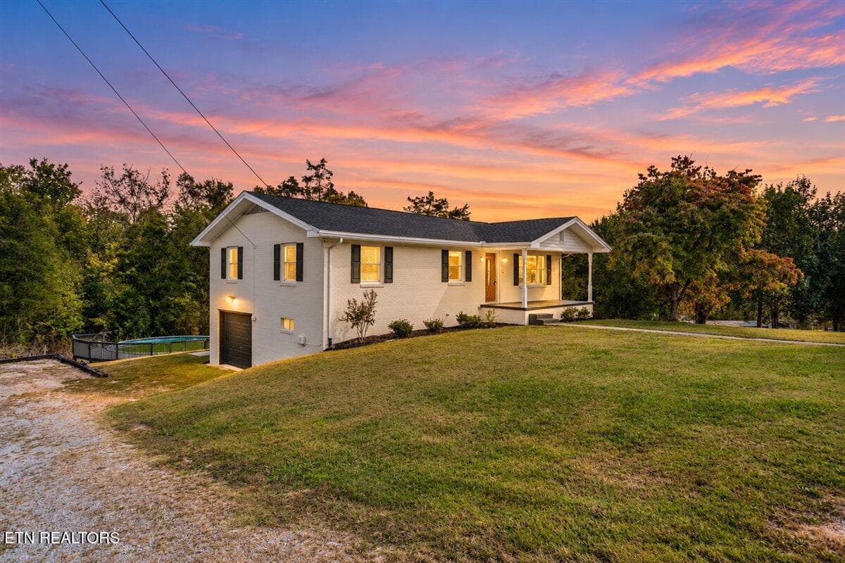 02-234 College Park Dr - 234 College Park Rd, LaFollette, TN 37766, LaFollette