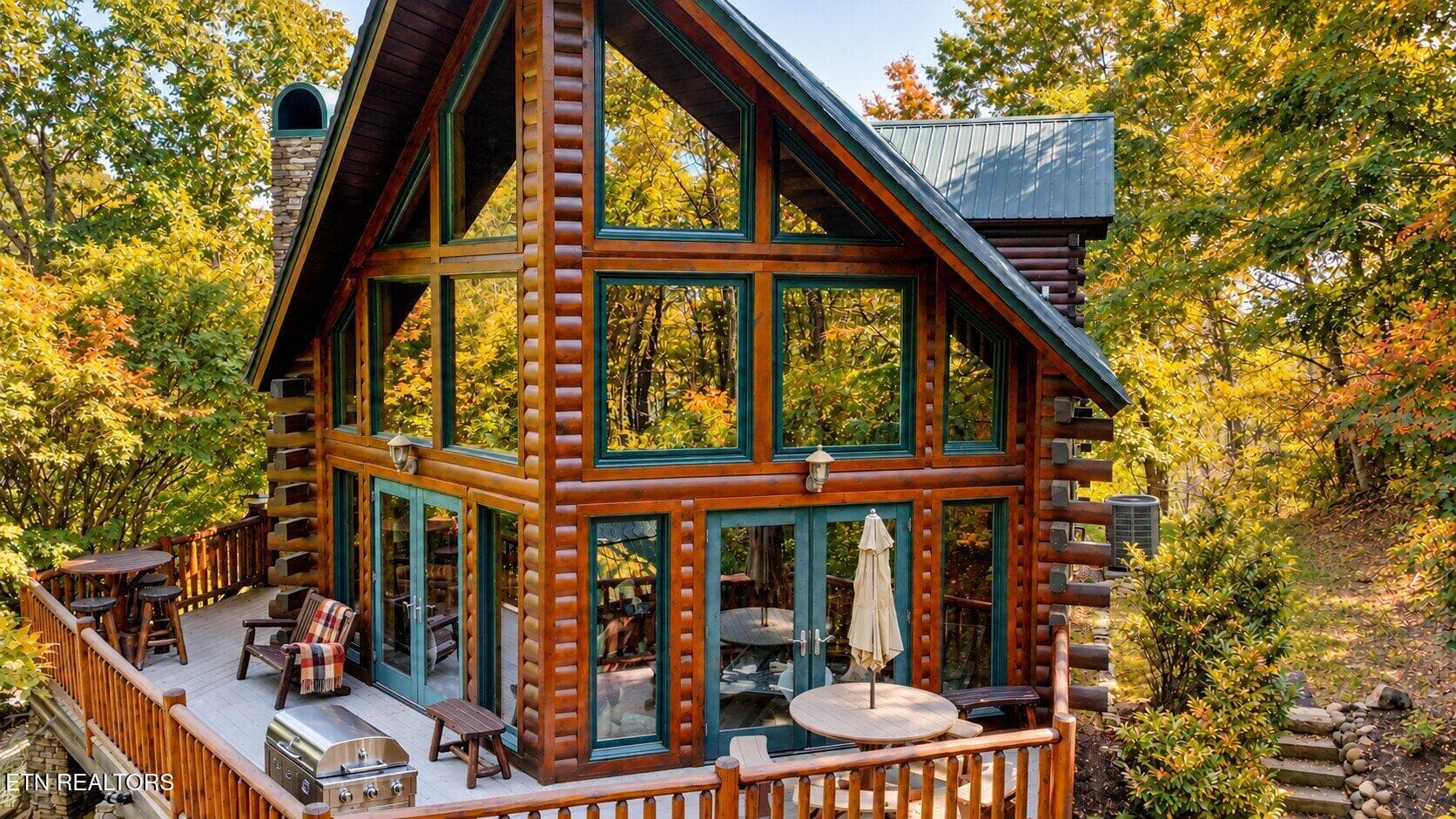 Autumn A-Frame Cabin with Grill and Blan - 3341 Sugar Maple Loop Rd, Sevierville, TN 37862