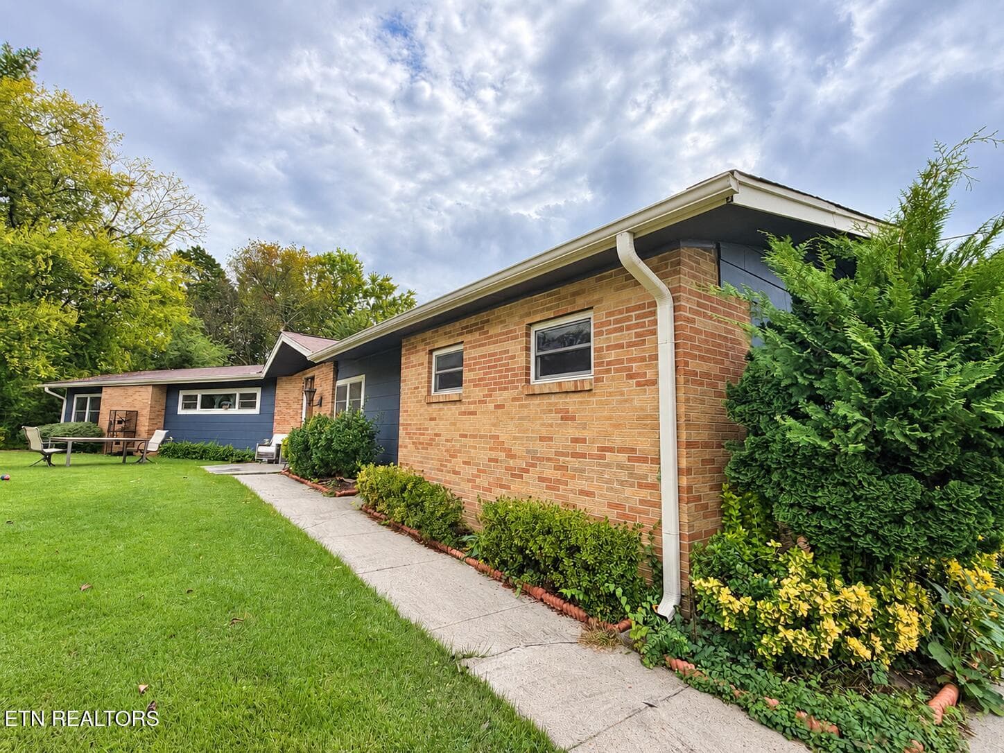 6148 Kirbury Lane, Knoxville, TN 37909