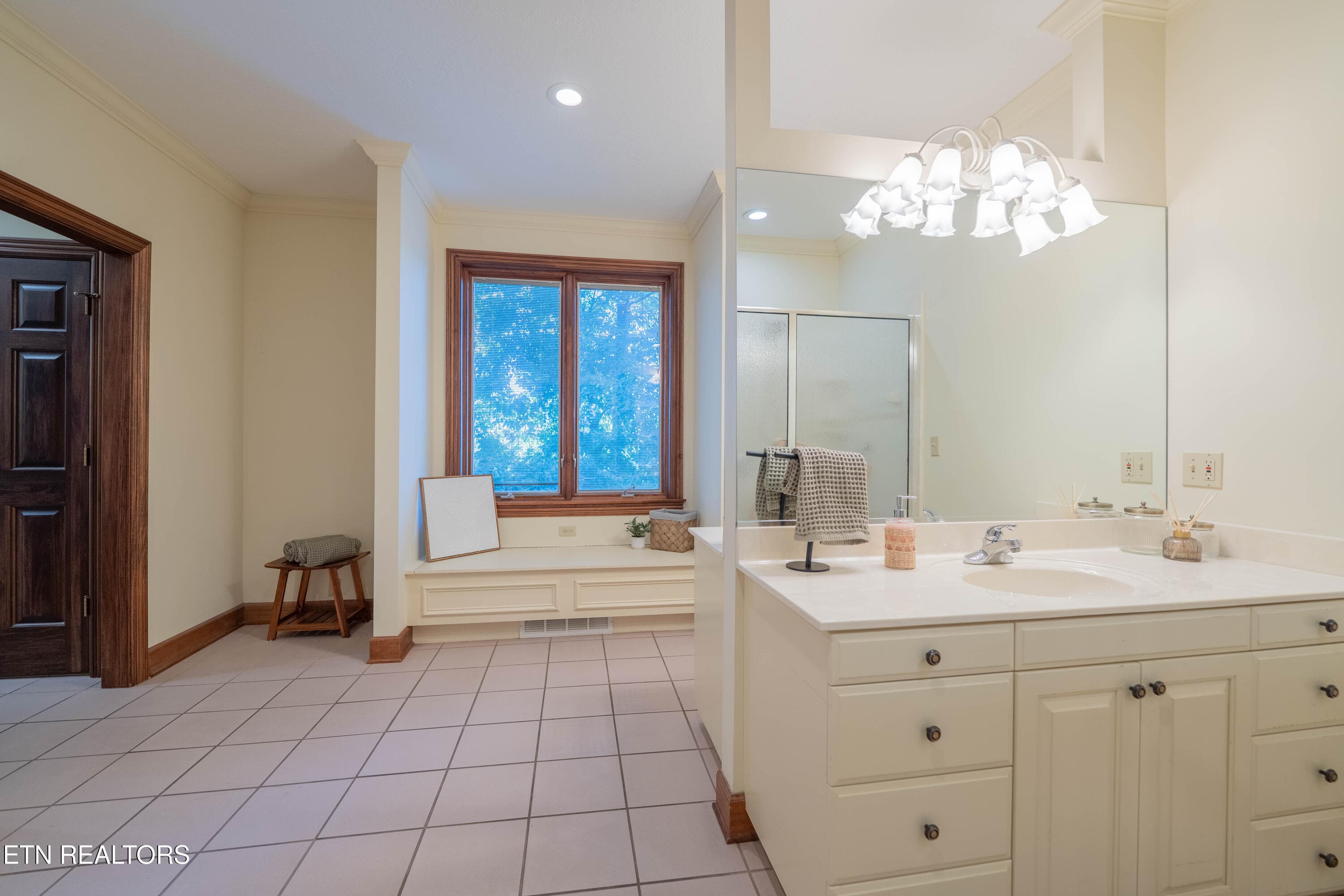 Primary Full Bathroom 306 Teague Lane - 306 & 310 Teague Lane, Sevierville, TN 37862, Sevierville