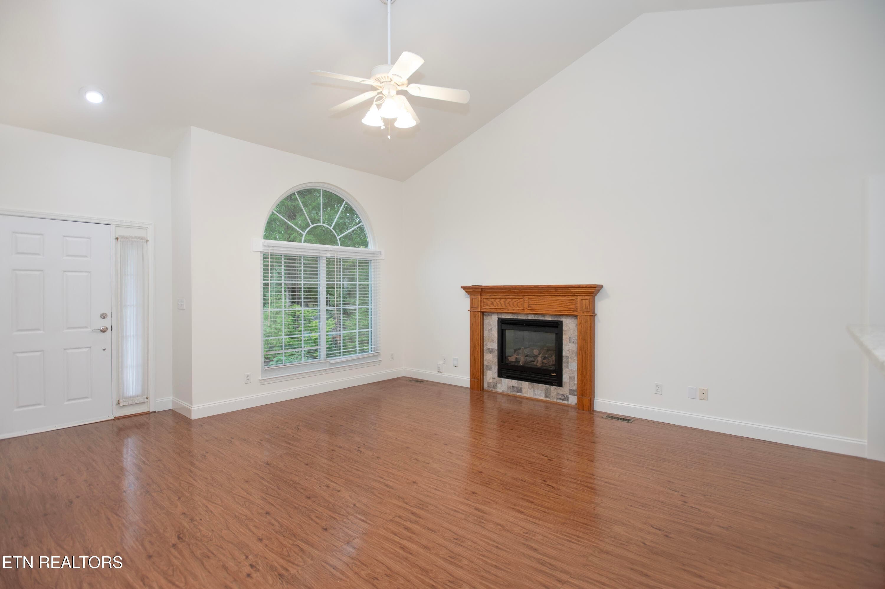 B1 (1) - 110 Gigi Lane, Loudon, TN 37774, Loudon