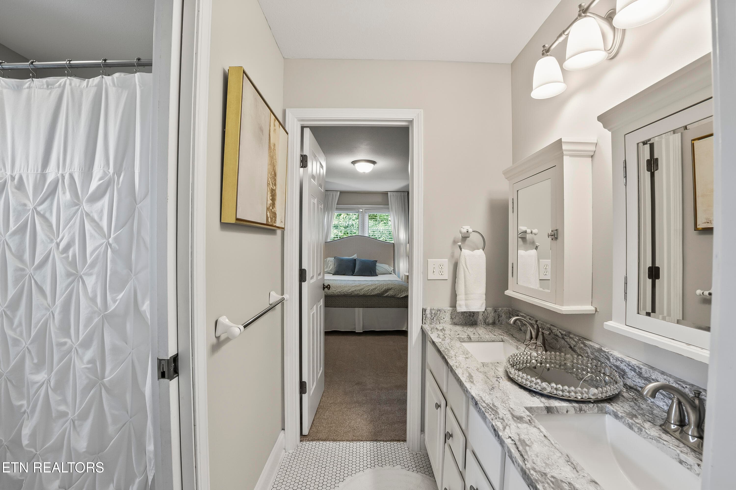 Full Bathroom 3 - 12715 Pepperwood Lane, Knoxville, TN 37934, Knoxville