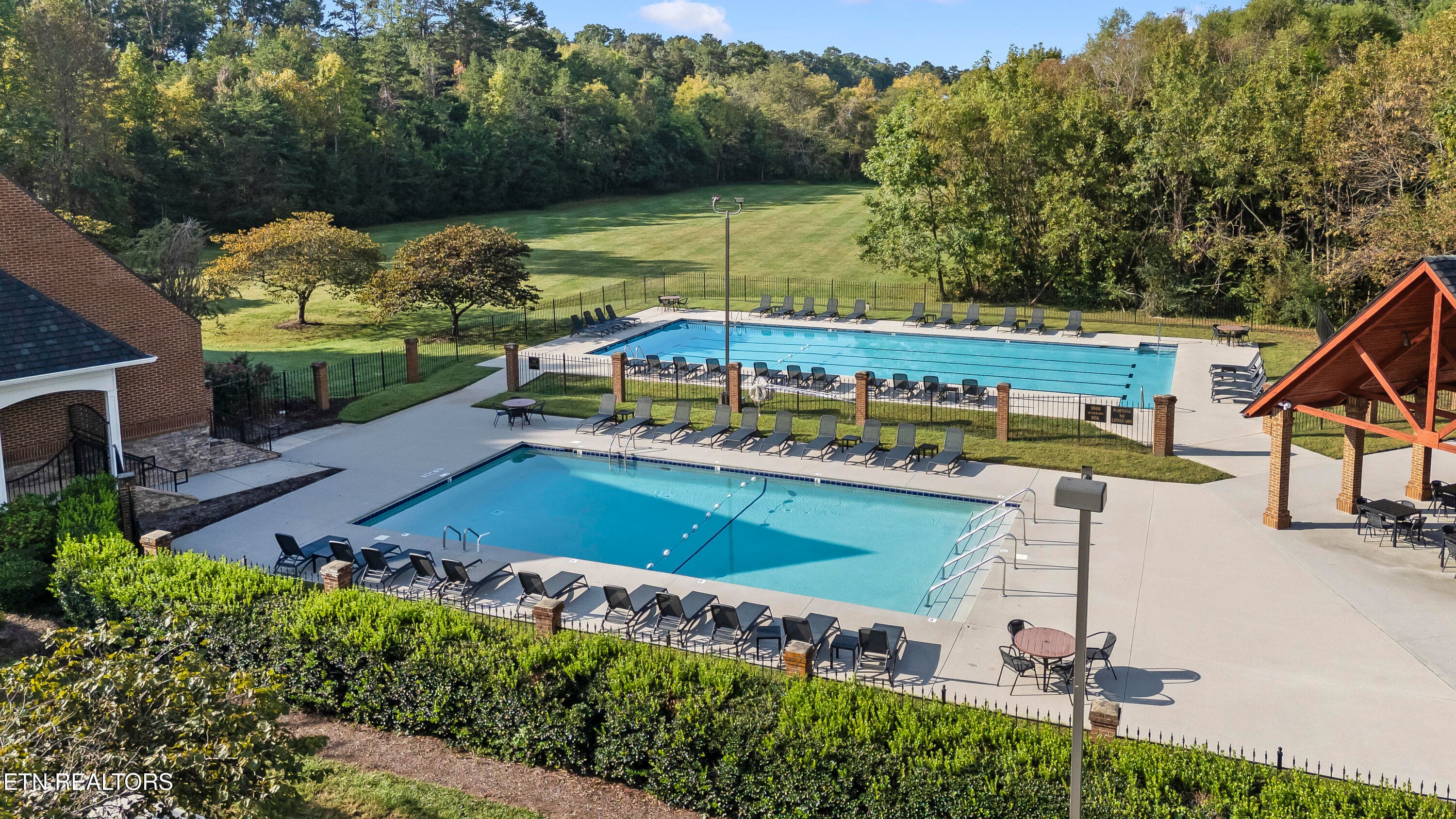 Fox Run Swimming Pools - 12715 Pepperwood Lane, Knoxville, TN 37934, Knoxville