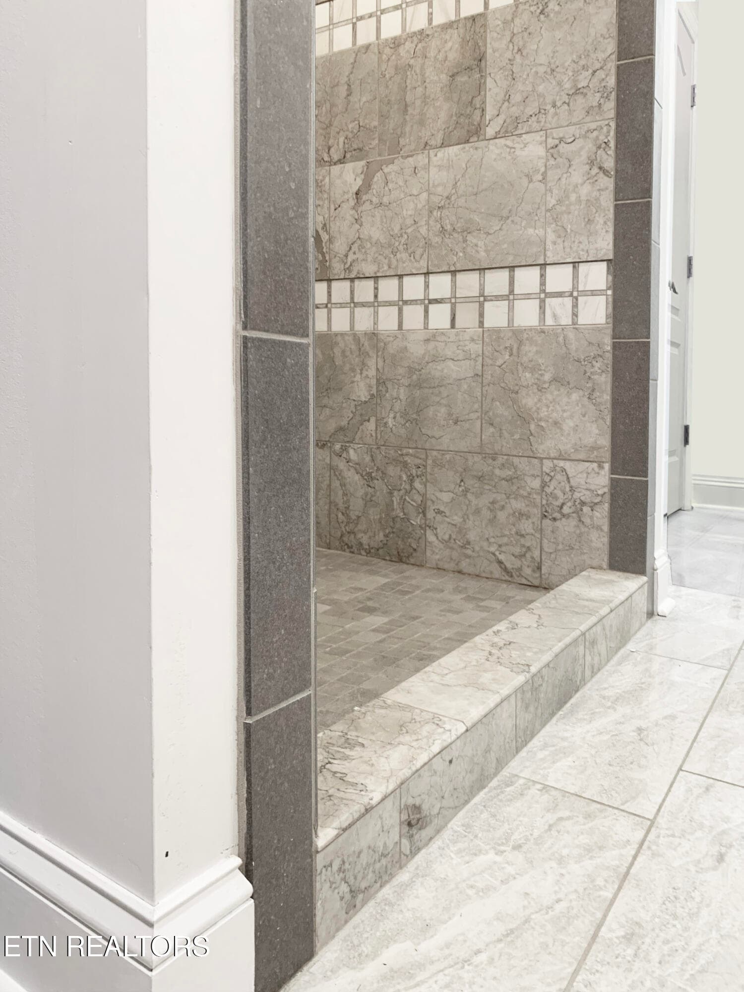 basement shower and floor - 8127 Canter Lane, Powell, TN 37849