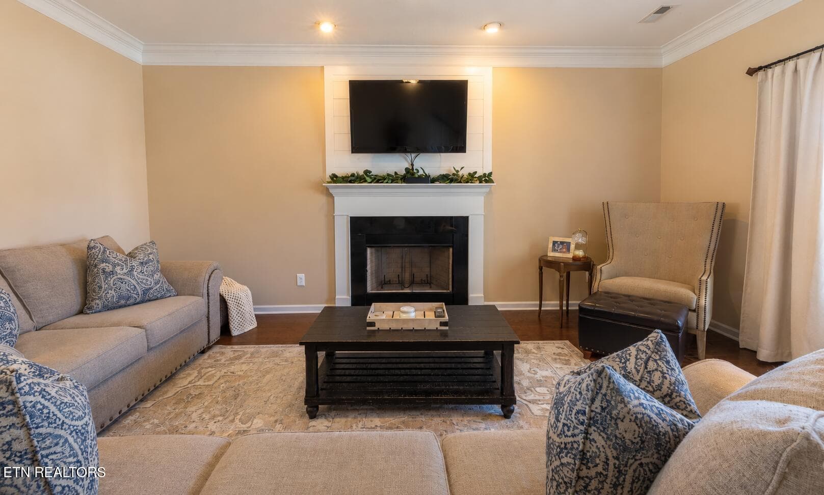 living rm - 7528 Dupree Rd, Knoxville, TN 37920, Knoxville