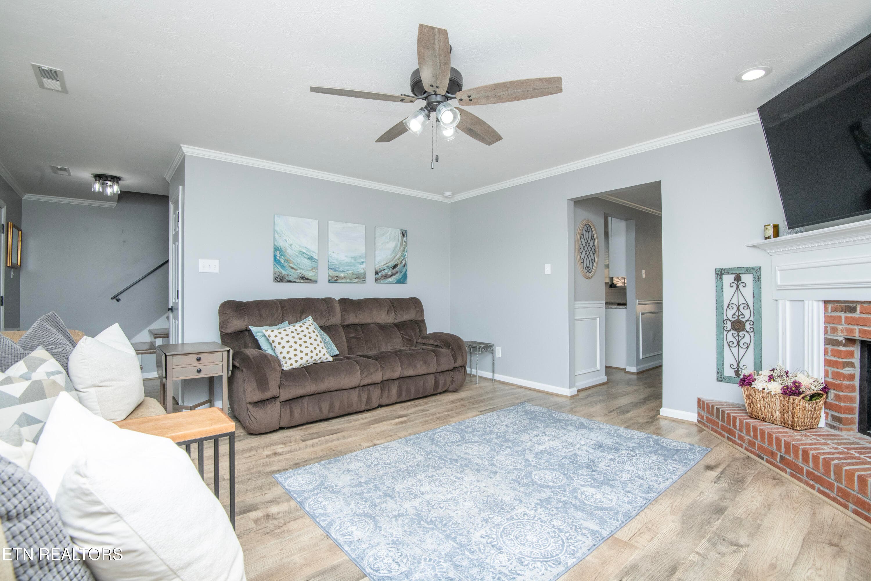 living 2 - 11407 Hunters Run Lane, Knoxville, TN 37932, Knoxville