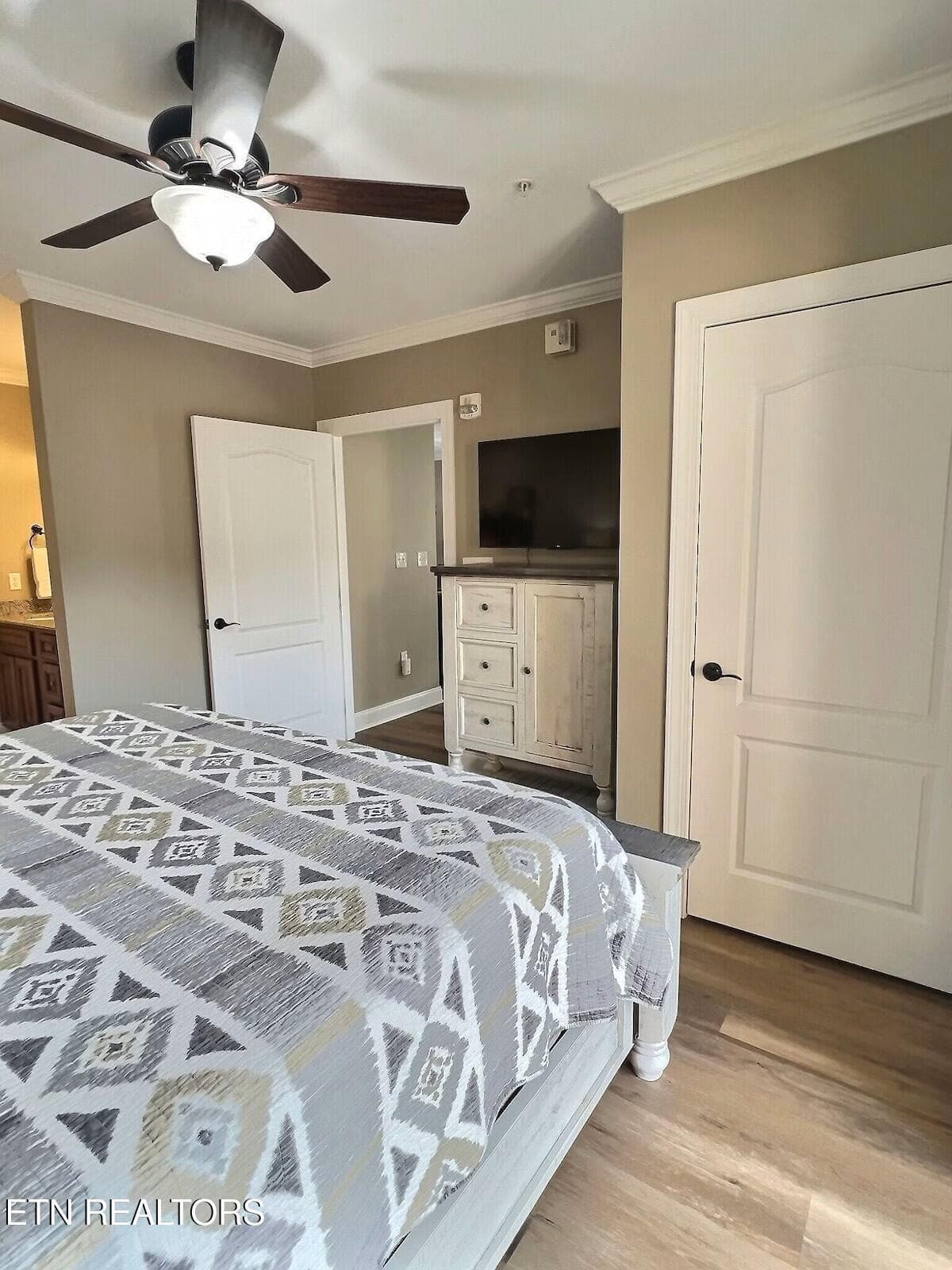 TV and dresser in primary - 120 Bon Air Drive 3072, Gatlinburg, TN 37738, Gatlinburg