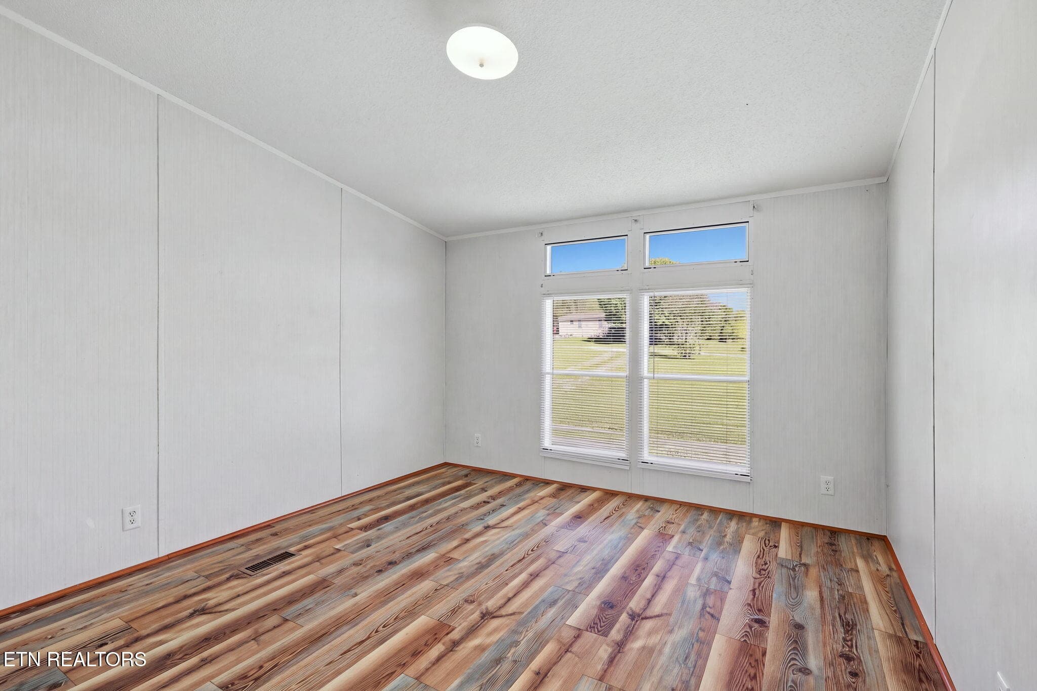 19-web-or-mls-DZ3A3956 - 125 Dorothy Drive, Talbott, TN 37877, Talbott