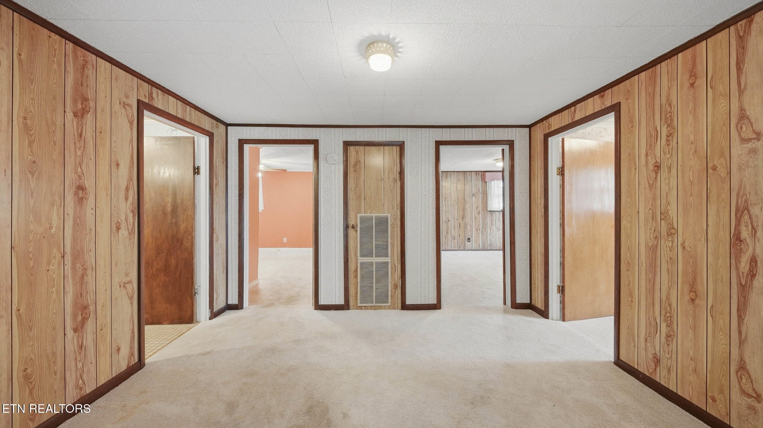 Hallway - 1130 Mcdonald Drive, Chattanooga, TN 37421, Chattanooga