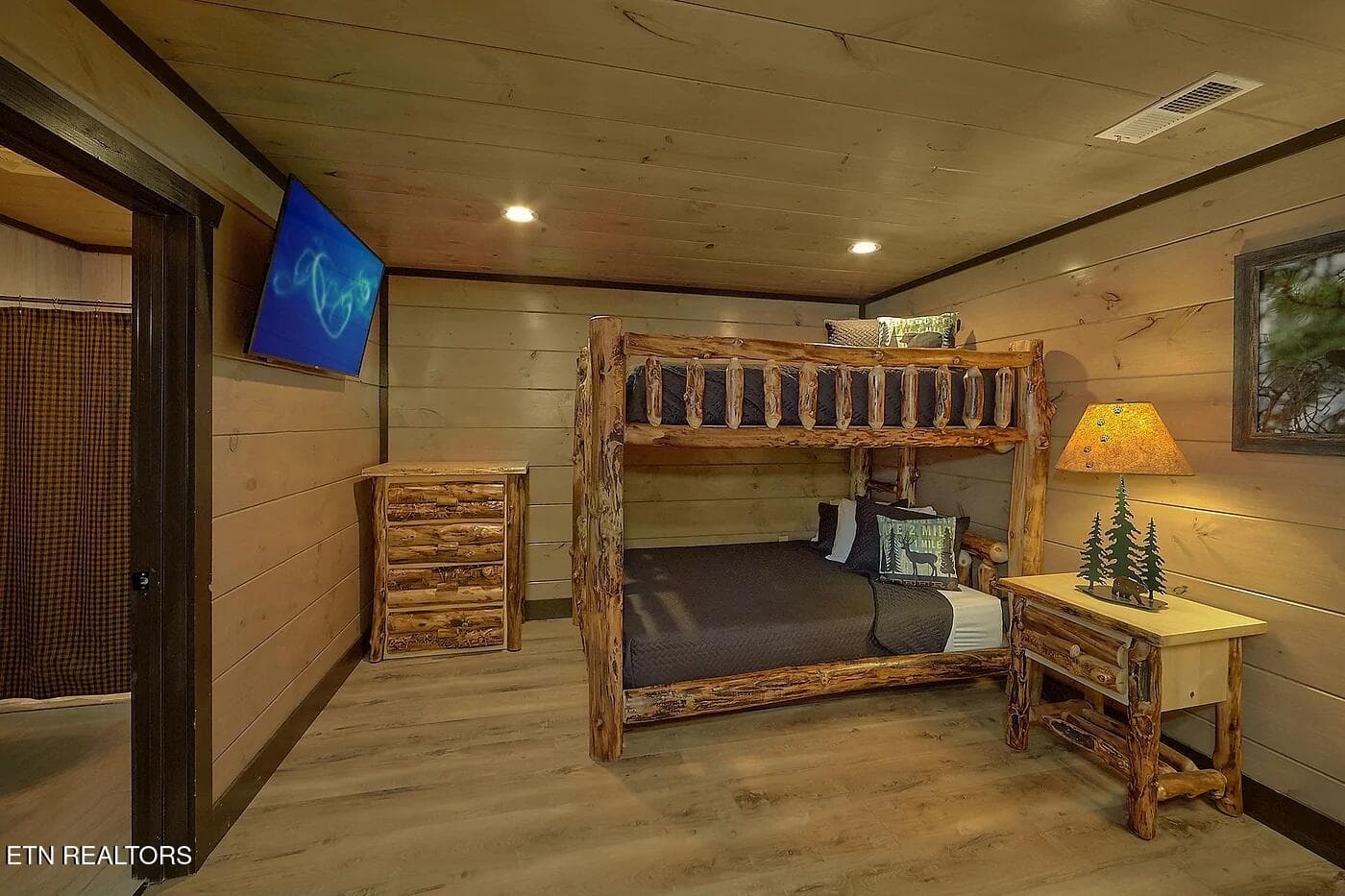 smoky-mountain-masterpiece-cabin-rental- - 1175 Woodland Trek Lane, Sevierville, TN 37876, Sevierville