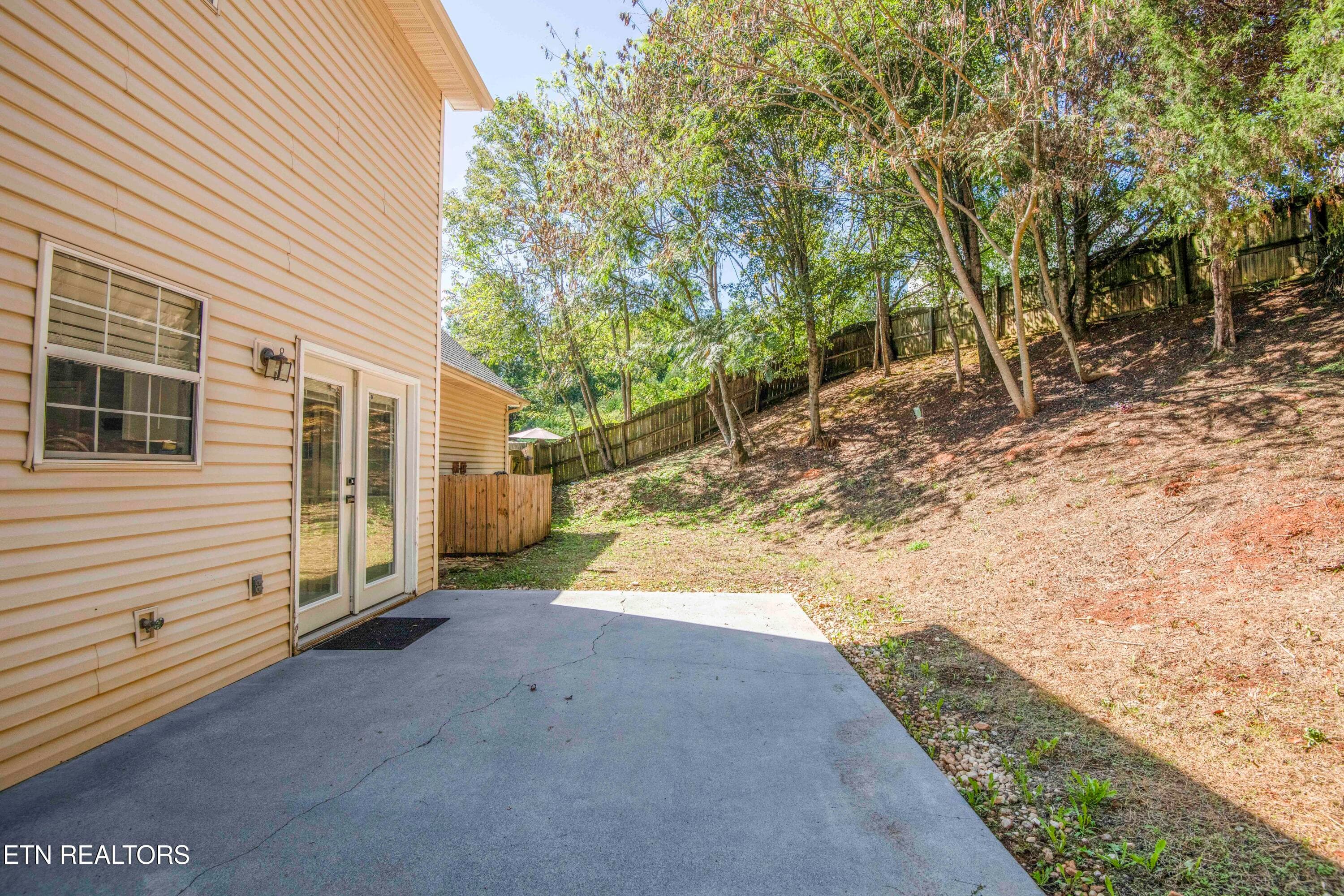 yard 1_1 - 11407 Hunters Run Lane, Knoxville, TN 37932, Knoxville