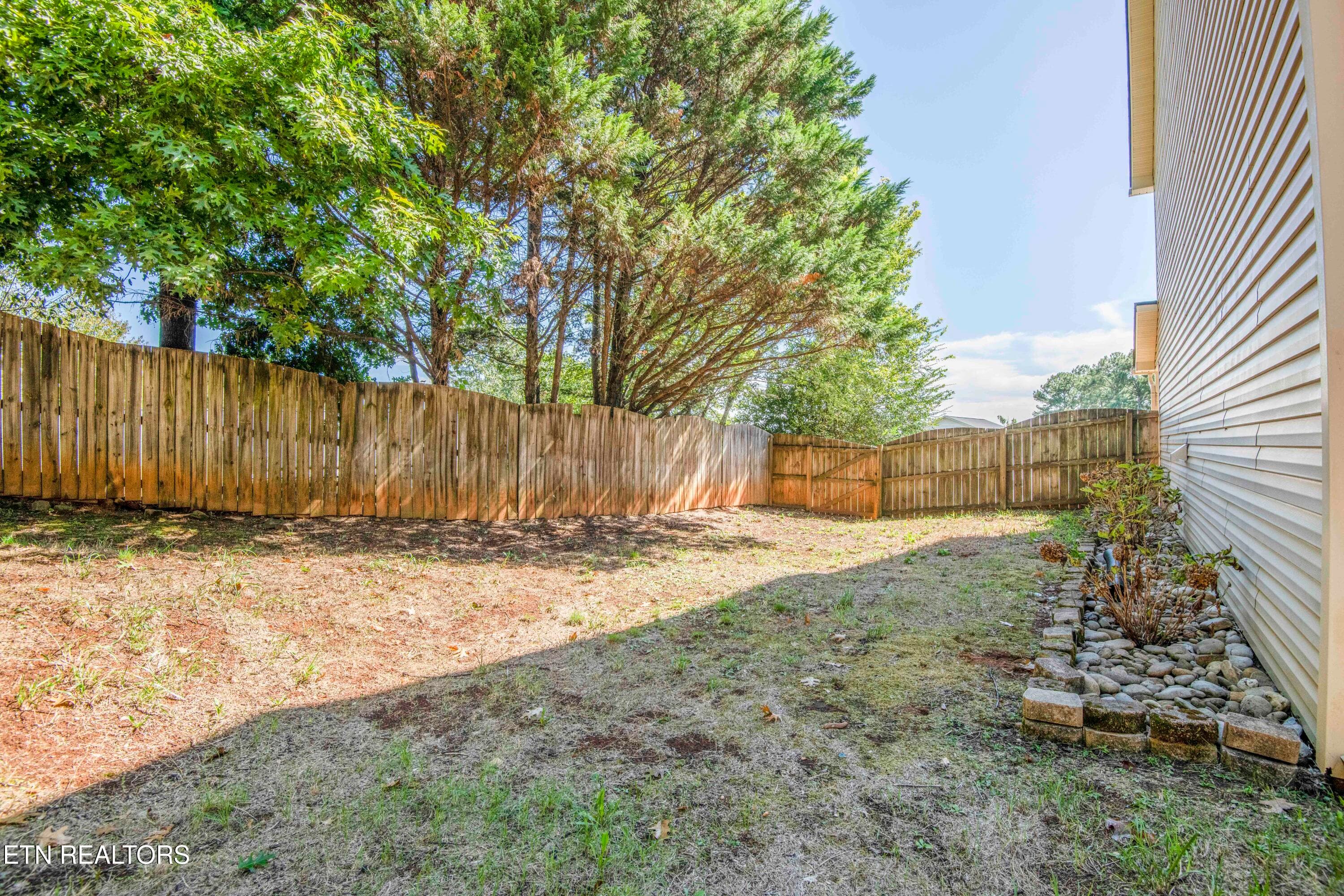 yard 2_1 - 11407 Hunters Run Lane, Knoxville, TN 37932, Knoxville