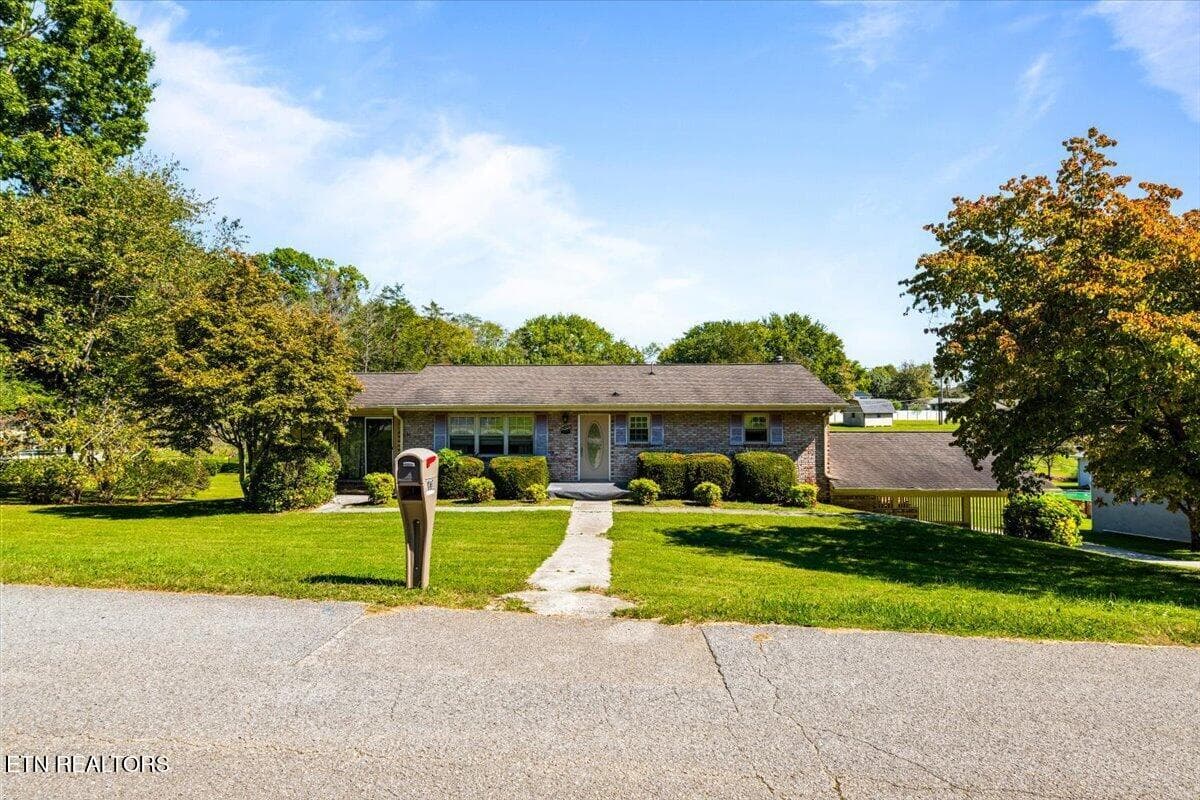 05-166 Scenic Dr - 166 Scenic Drive, Jacksboro, TN 37757, Jacksboro