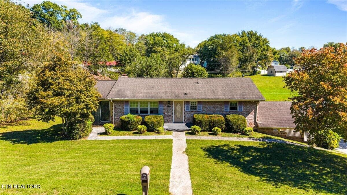 166 Scenic - 166 Scenic Drive, Jacksboro, TN 37757, Jacksboro
