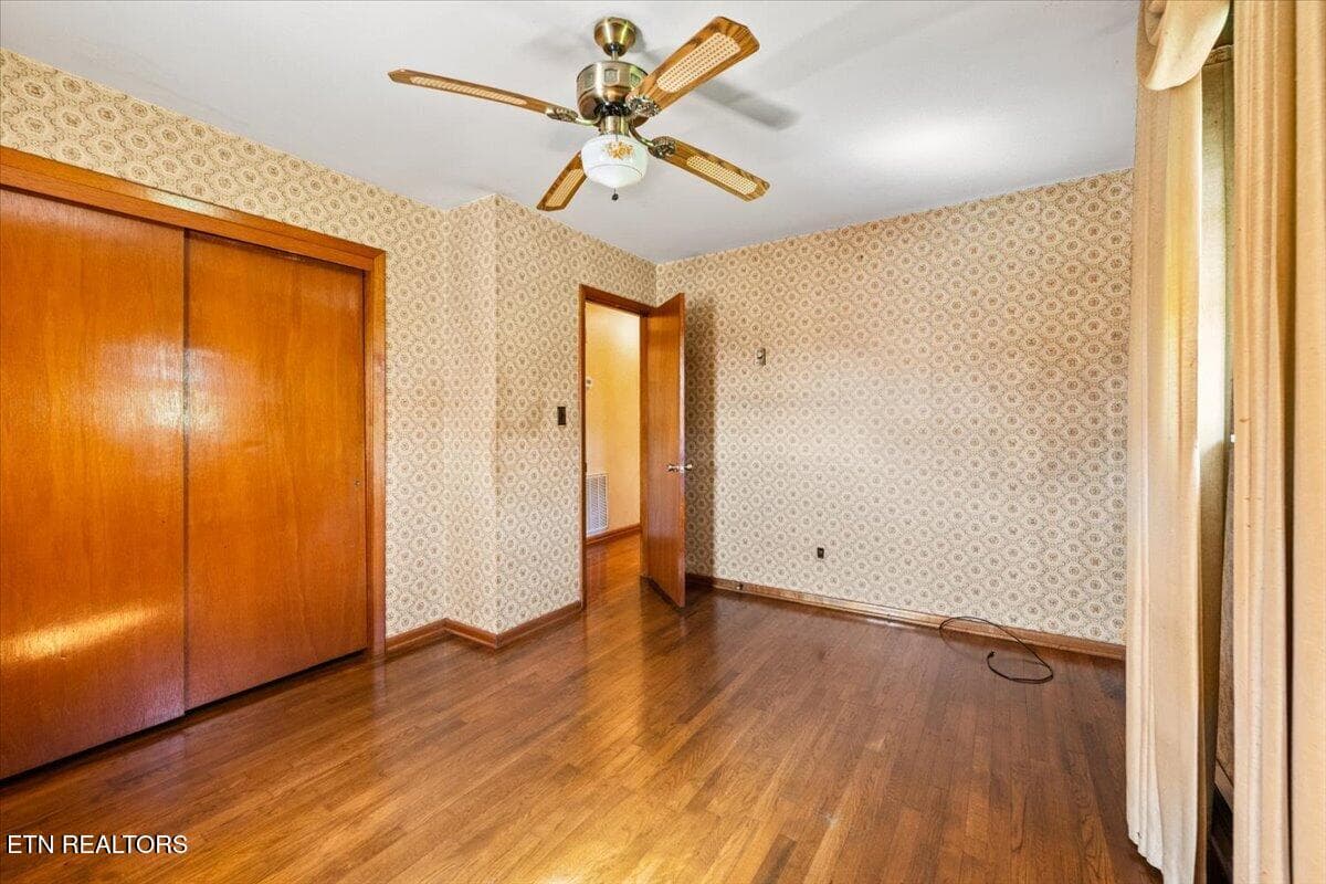 Main Bedroom - 166 Scenic Drive, Jacksboro, TN 37757, Jacksboro