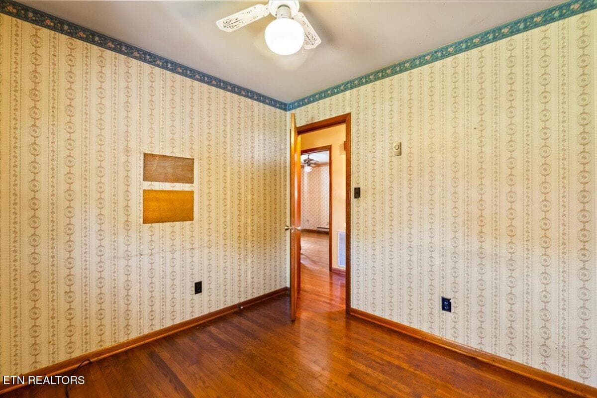 Guest room 1 - 166 Scenic Drive, Jacksboro, TN 37757, Jacksboro