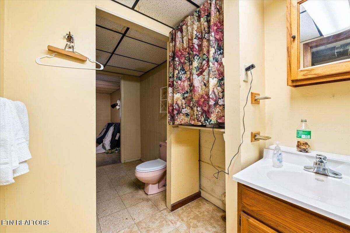 Lower level bath - 166 Scenic Drive, Jacksboro, TN 37757, Jacksboro