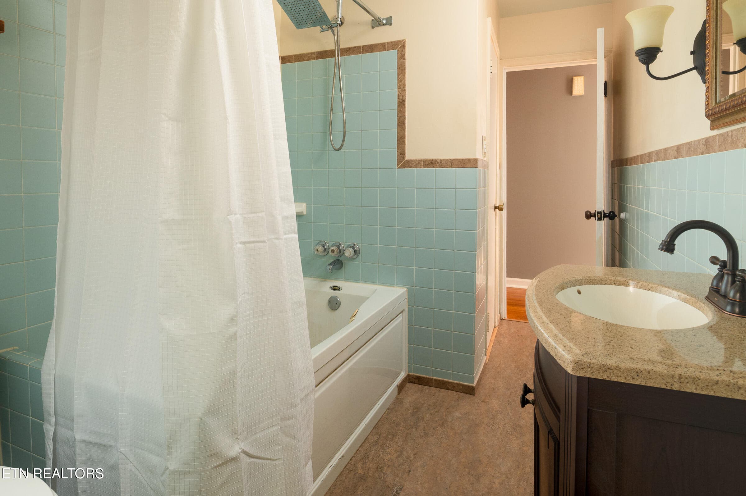 Jack and Jill Main - 401 W Ridgecrest Drive, Kingston, TN 37763, Kingston