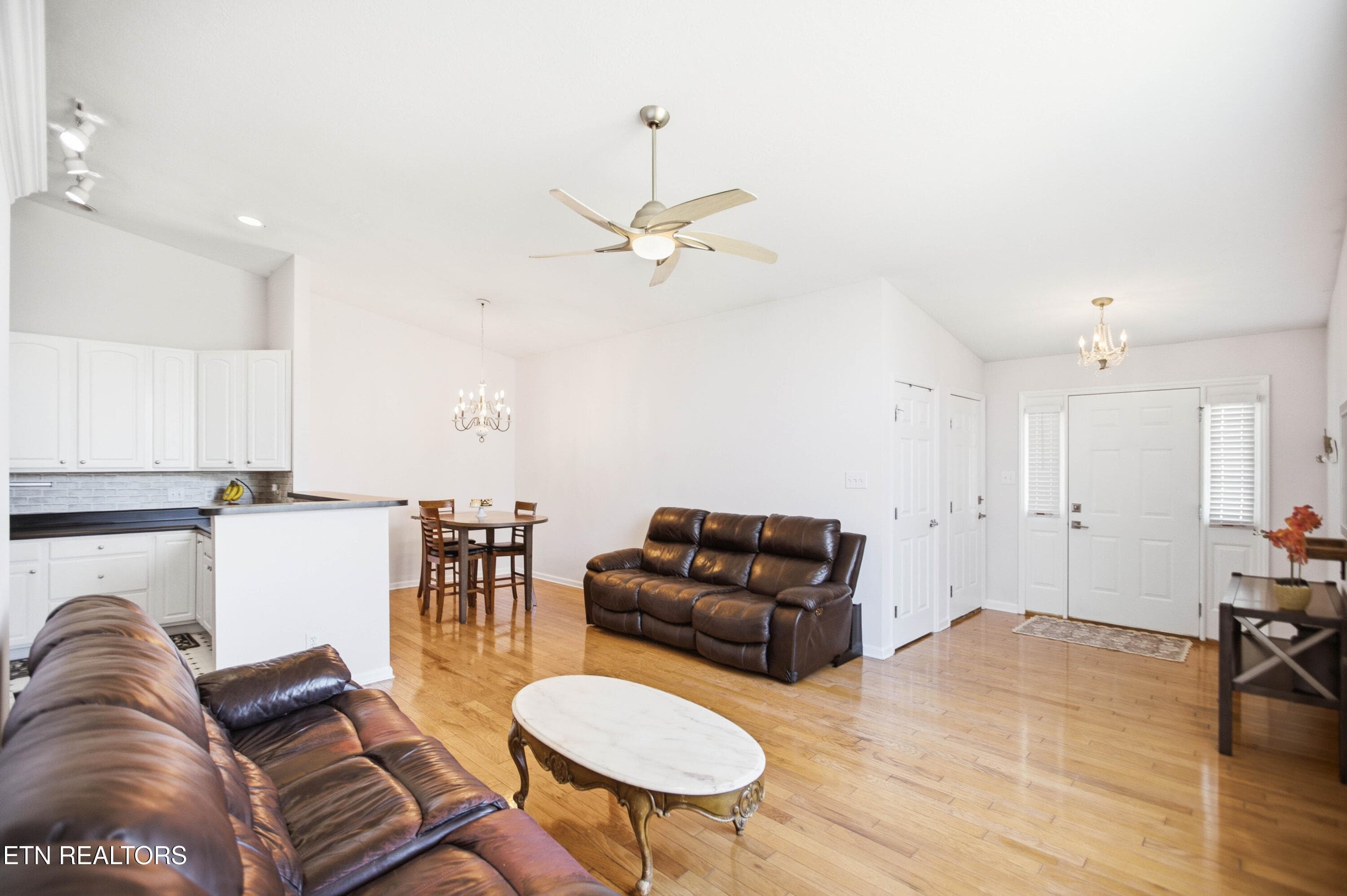 4 - 2462 Glen Meadow Rd, Knoxville, TN 37909, Knoxville