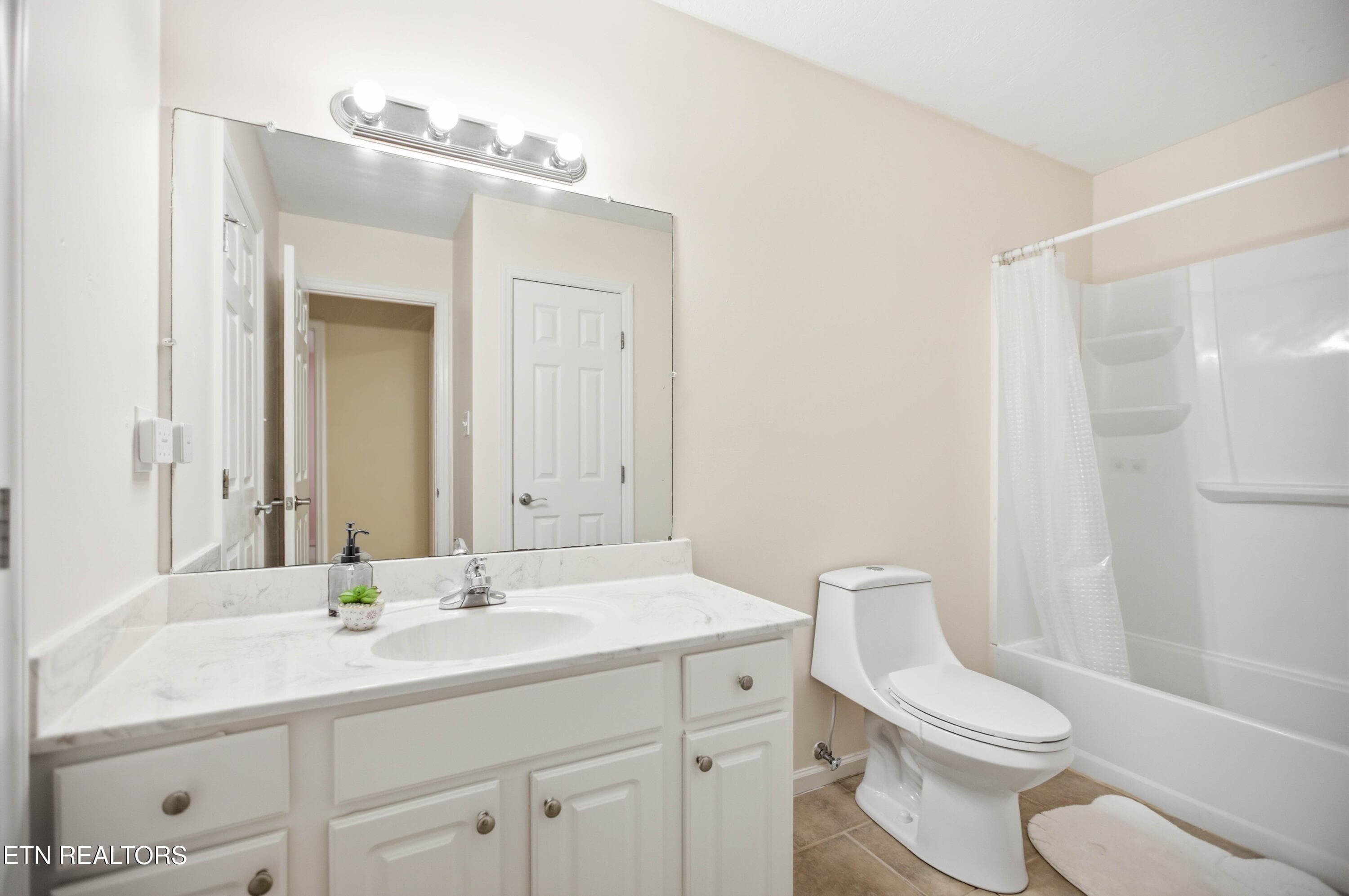 23 - 2462 Glen Meadow Rd, Knoxville, TN 37909, Knoxville