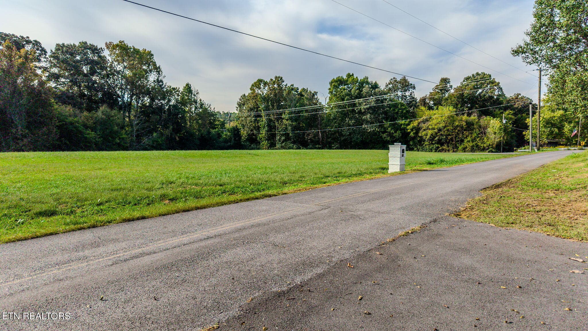 Slover Springs Rd, Dandridge, TN 37725