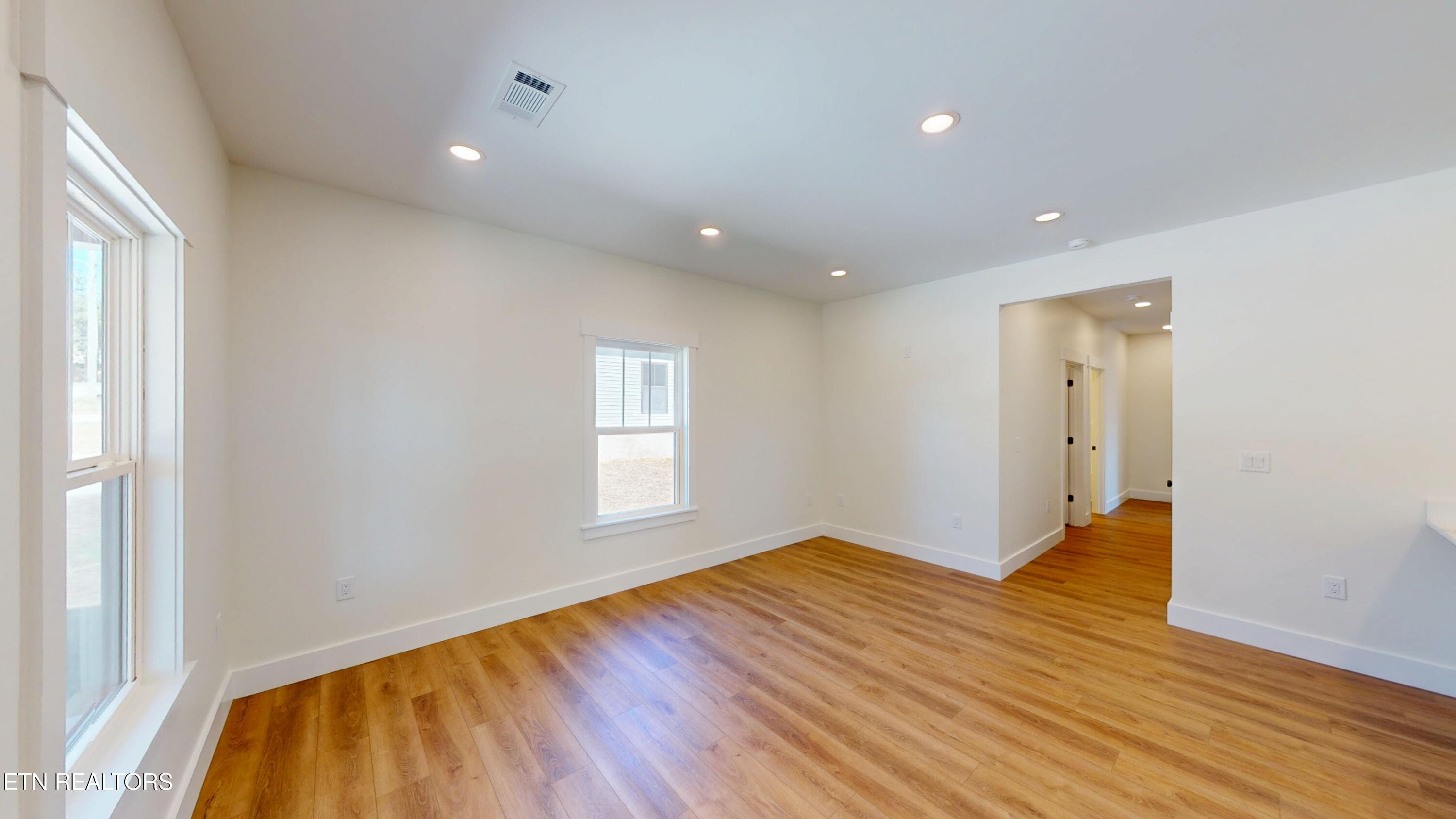 3-Living Room 1 - 166 College St, Dayton, TN 37321, Dayton