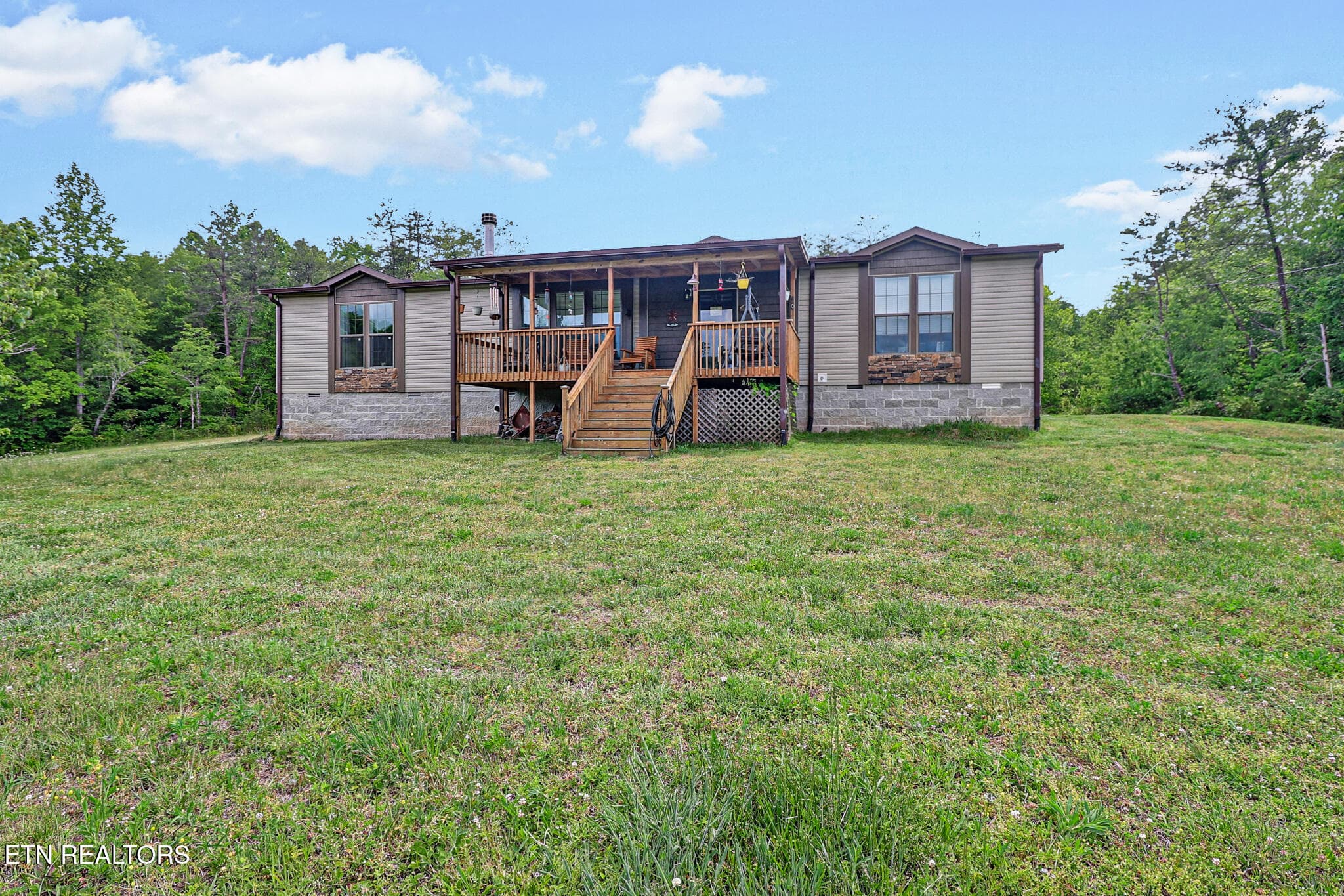 4455 Jonesville Rd, Clarkrange, TN 38553