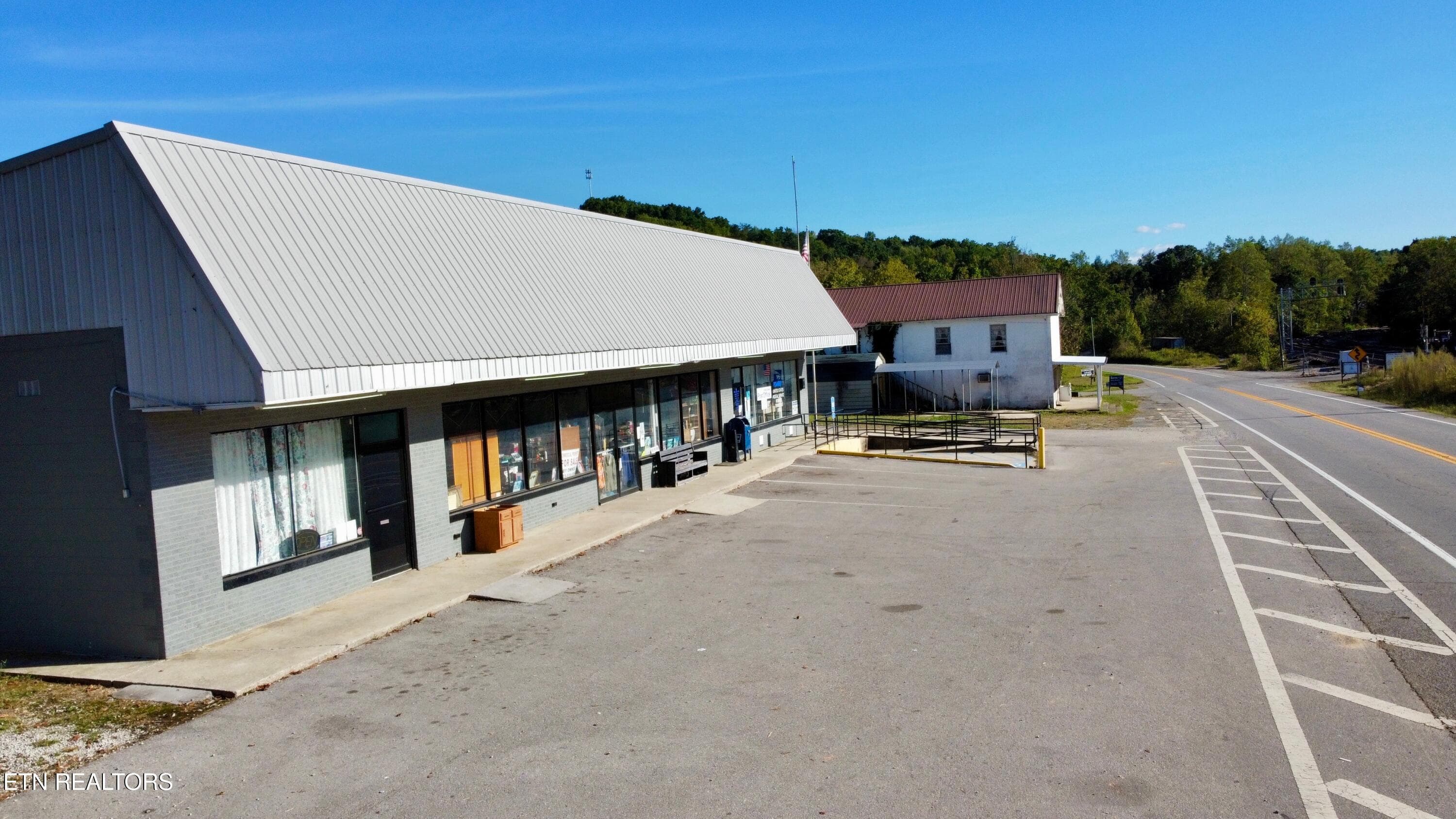 ROBBINS MAIN 4 - 5900 Scott Hwy, Robbins, TN 37852, Robbins