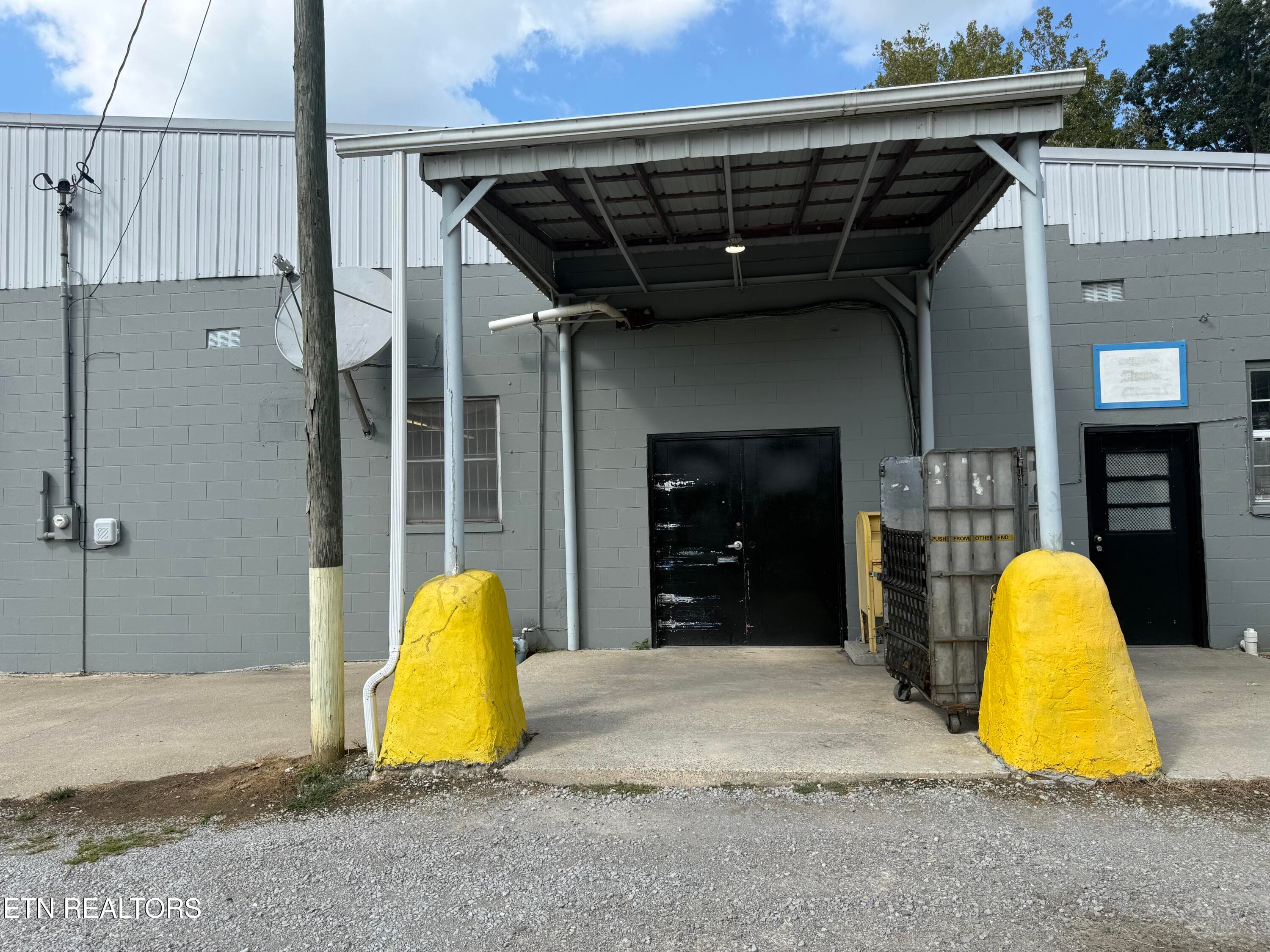 ROBBINS SIDE 1 - 5900 Scott Hwy, Robbins, TN 37852, Robbins