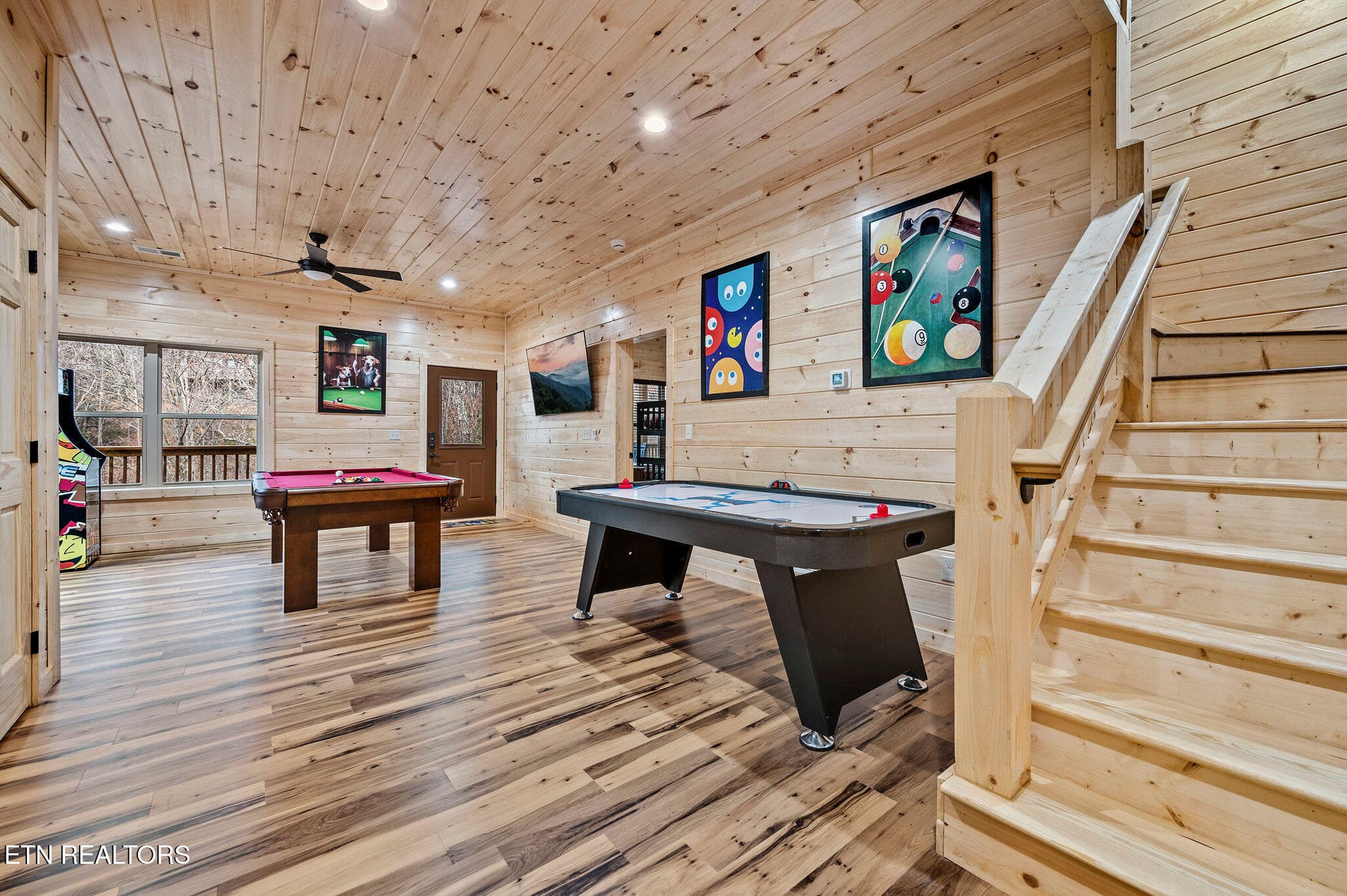 esr-bear-mountain-retreat-5713 - 2184 Beach Front Drive, Sevierville, TN 37876, Sevierville