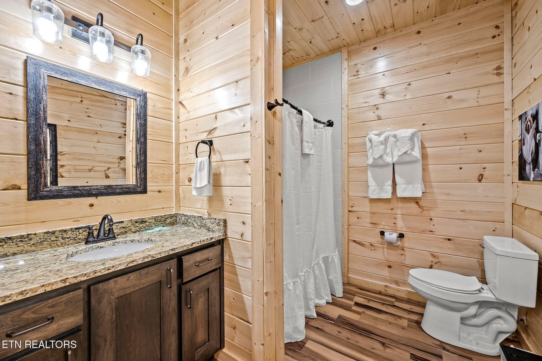 esr-bear-mountain-retreat-5747 - 2184 Beach Front Drive, Sevierville, TN 37876, Sevierville