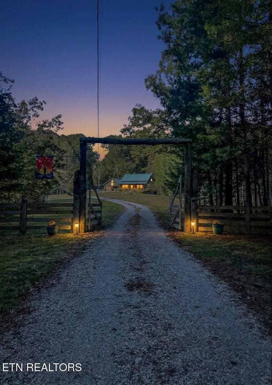 IMG_7573 - 4959 Grave Hill Rd, Oneida, TN 37841, Oneida