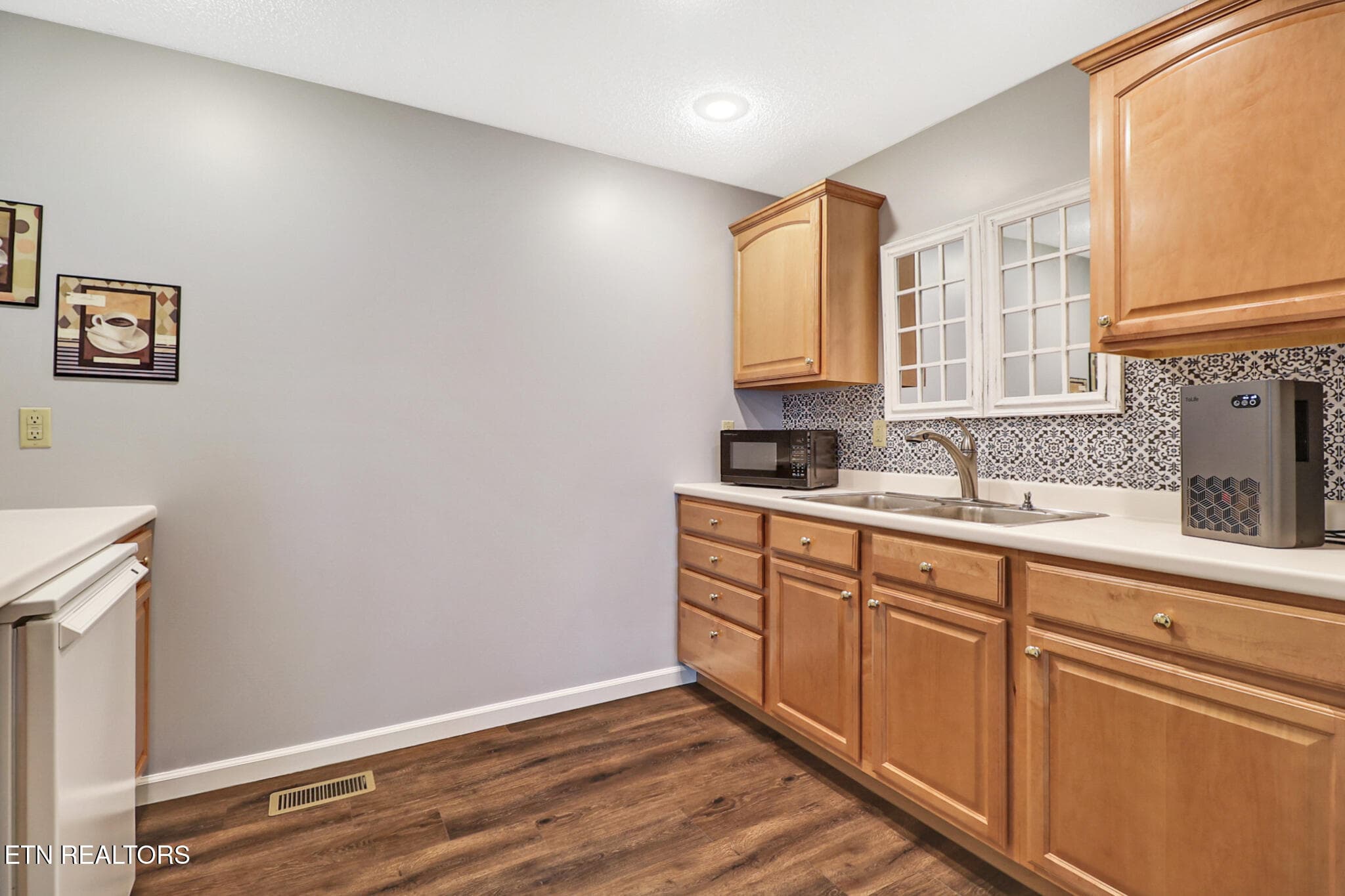 n44a1283-n44a1287 - 63 Chelteham Lane, Crossville, TN 38558, Crossville