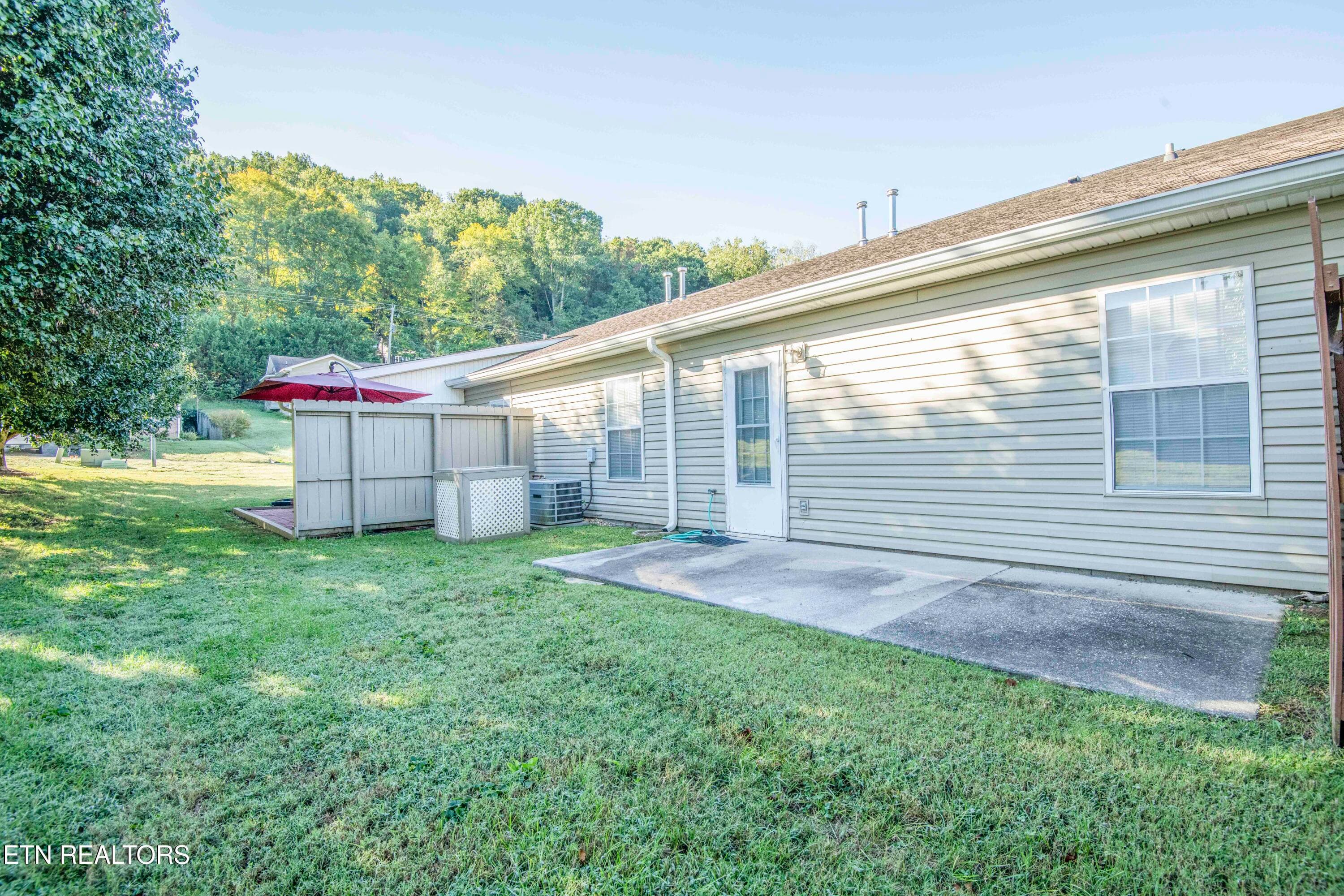 yard 1_1 - 4022 Darwin Way, Knoxville, TN 37918, Knoxville