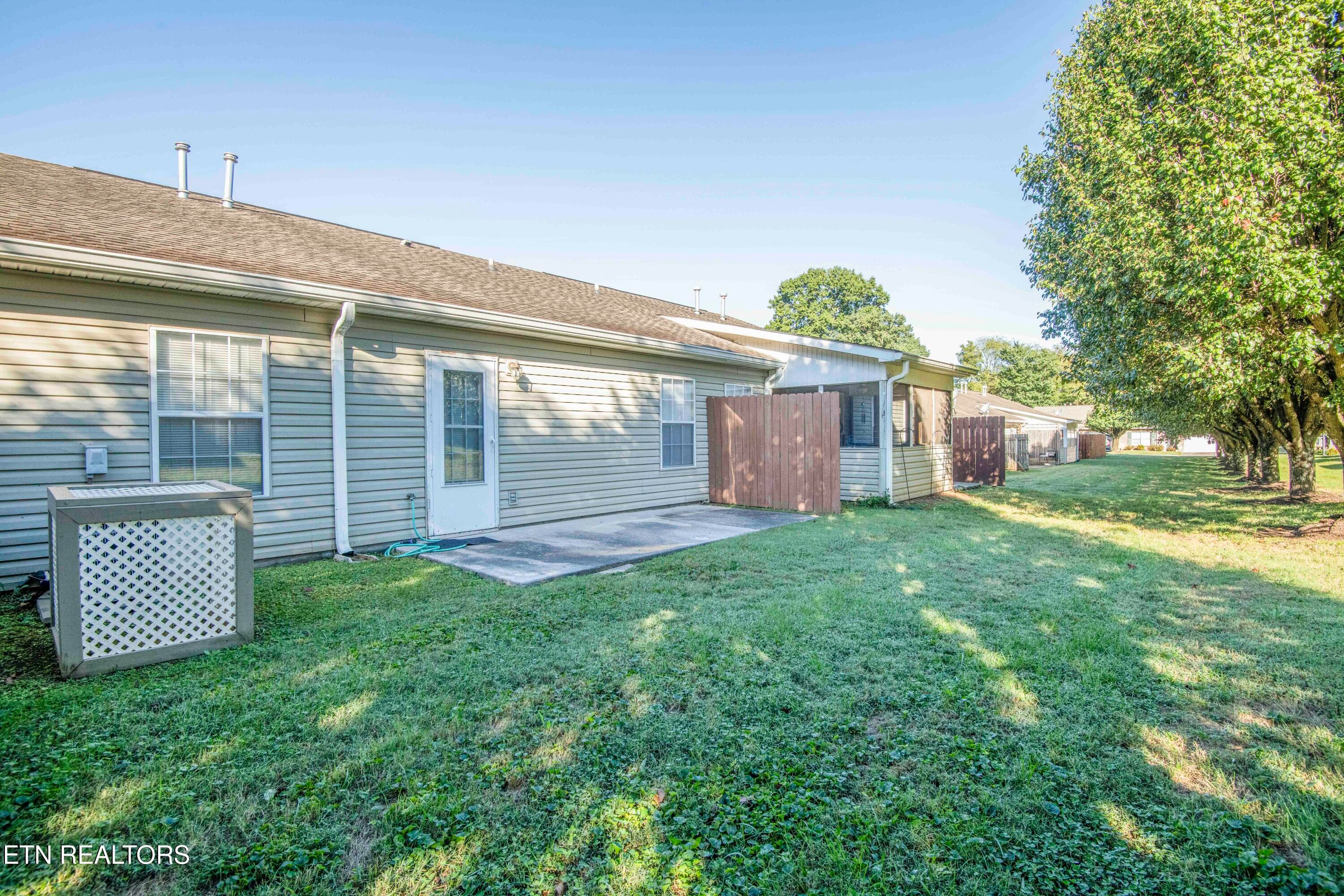 yard 3_1 - 4022 Darwin Way, Knoxville, TN 37918, Knoxville