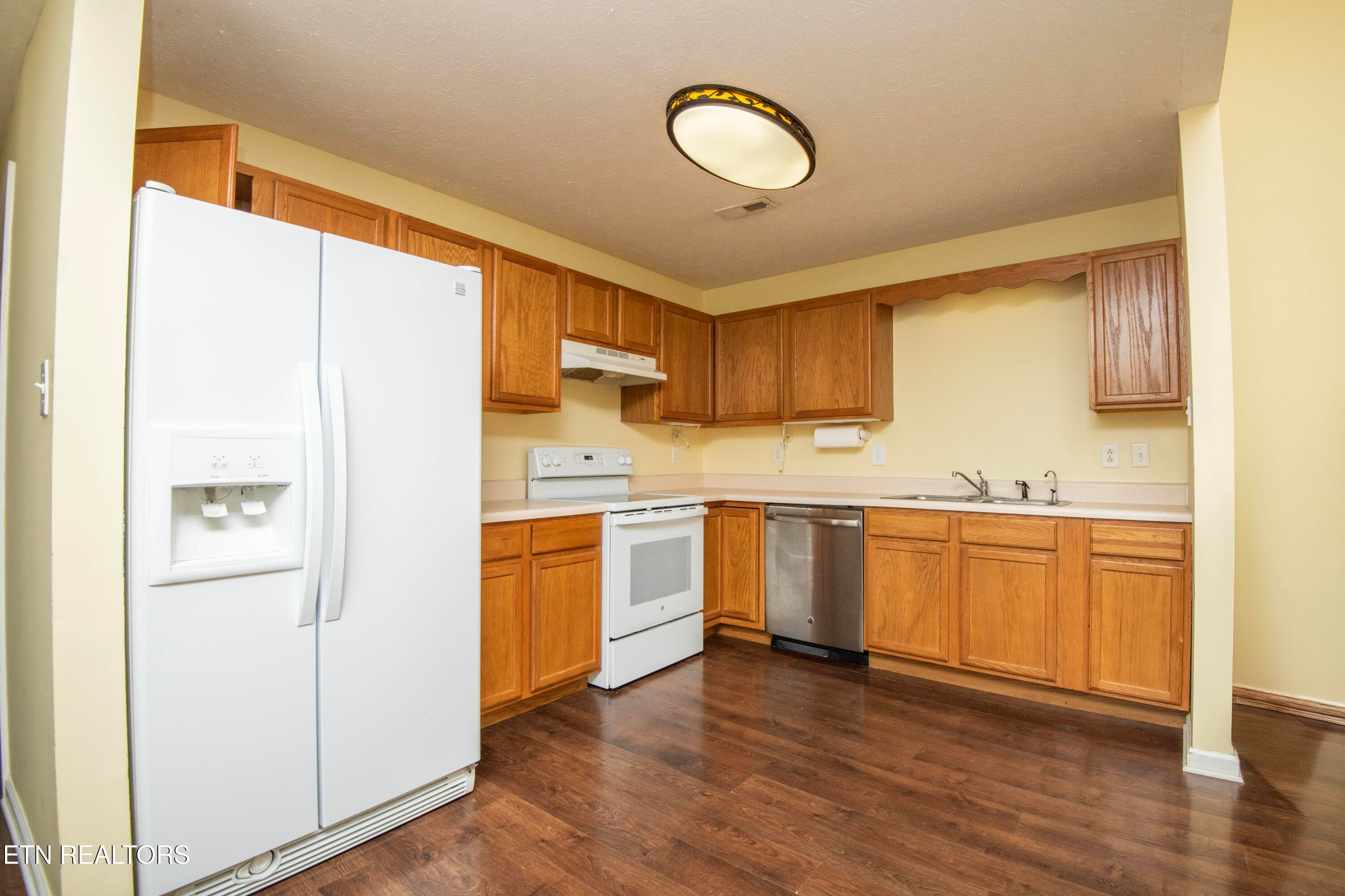 kitchen 3 - 4022 Darwin Way, Knoxville, TN 37918, Knoxville