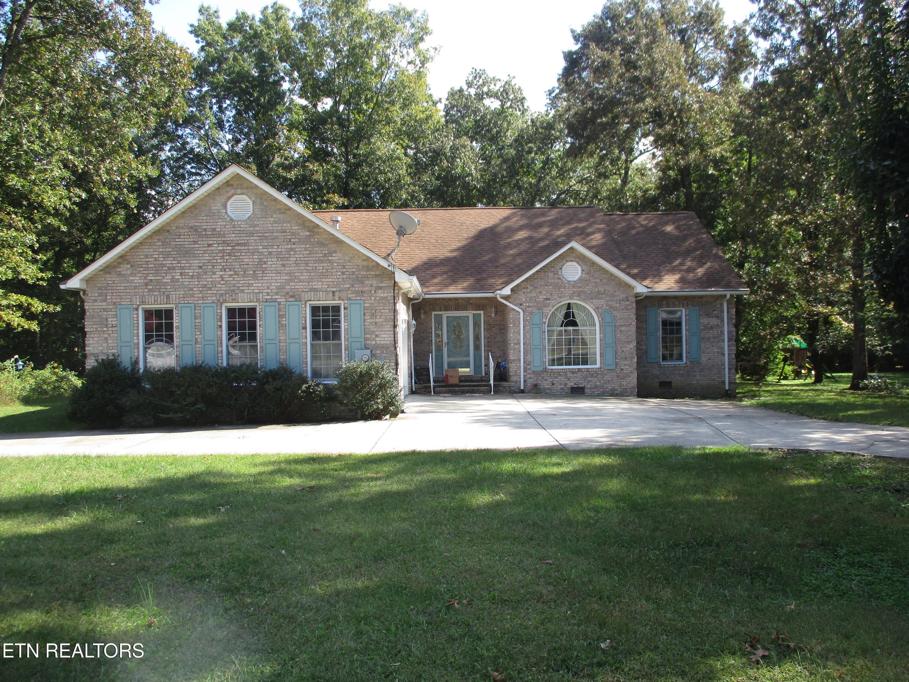 2155 Keno Drive, Crossville, TN 38572