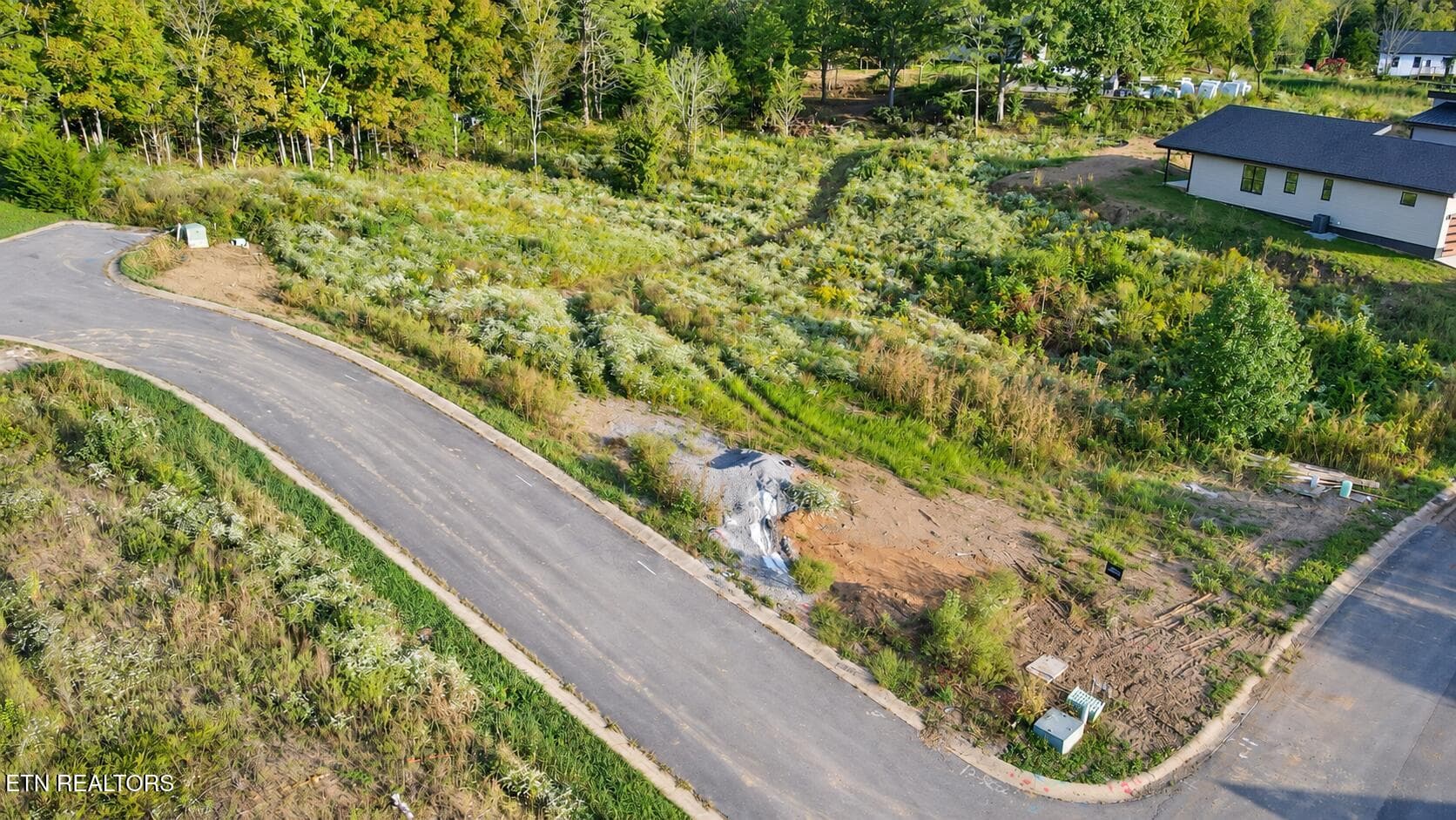 0EBEB2A3-3632-4B60-82EE-C9A29CD653CA - Rock Court, Sevierville, TN 37876, Sevierville