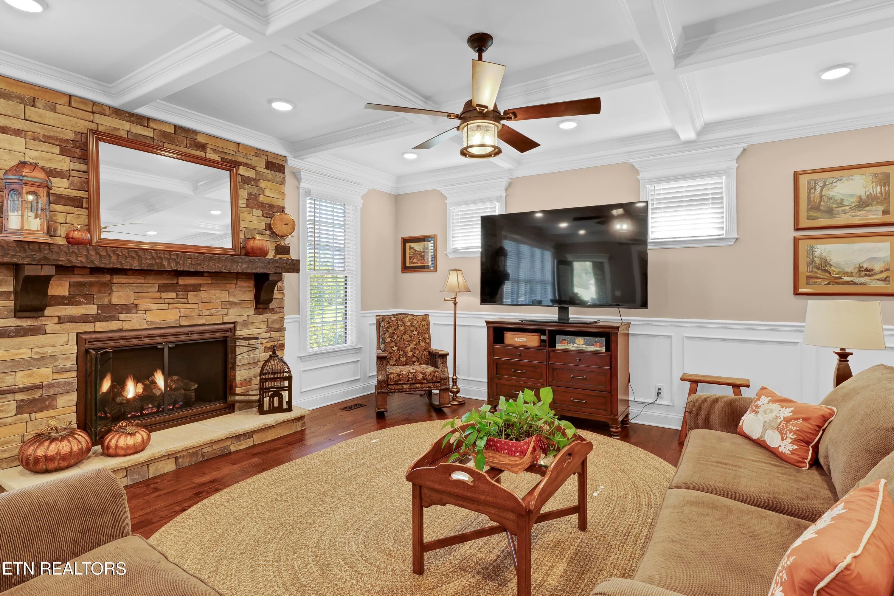 Great Room - 3812 Jackson Bend Drive, Louisville, TN 37777, Louisville
