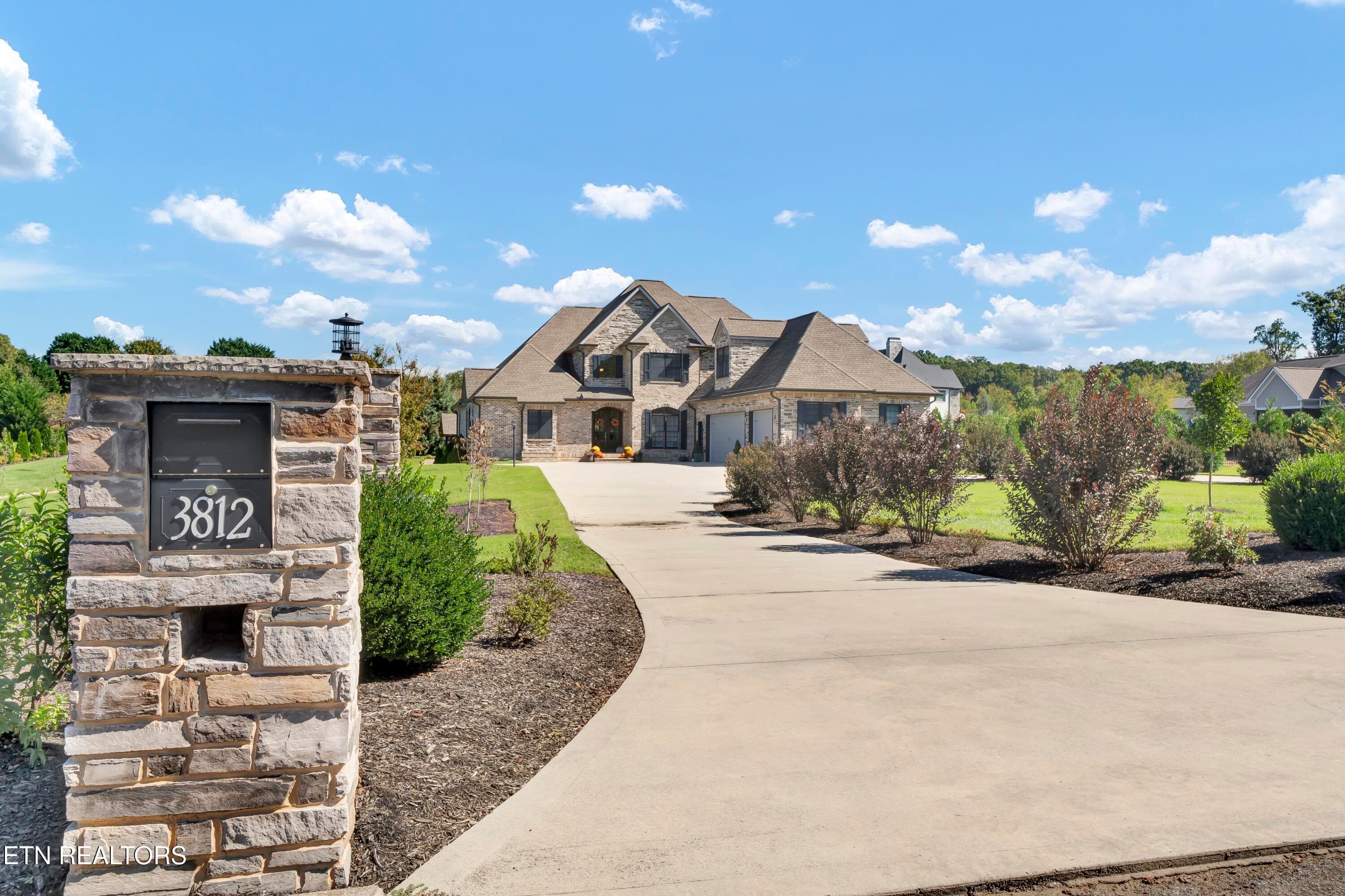 Front - 3812 Jackson Bend Drive, Louisville, TN 37777, Louisville