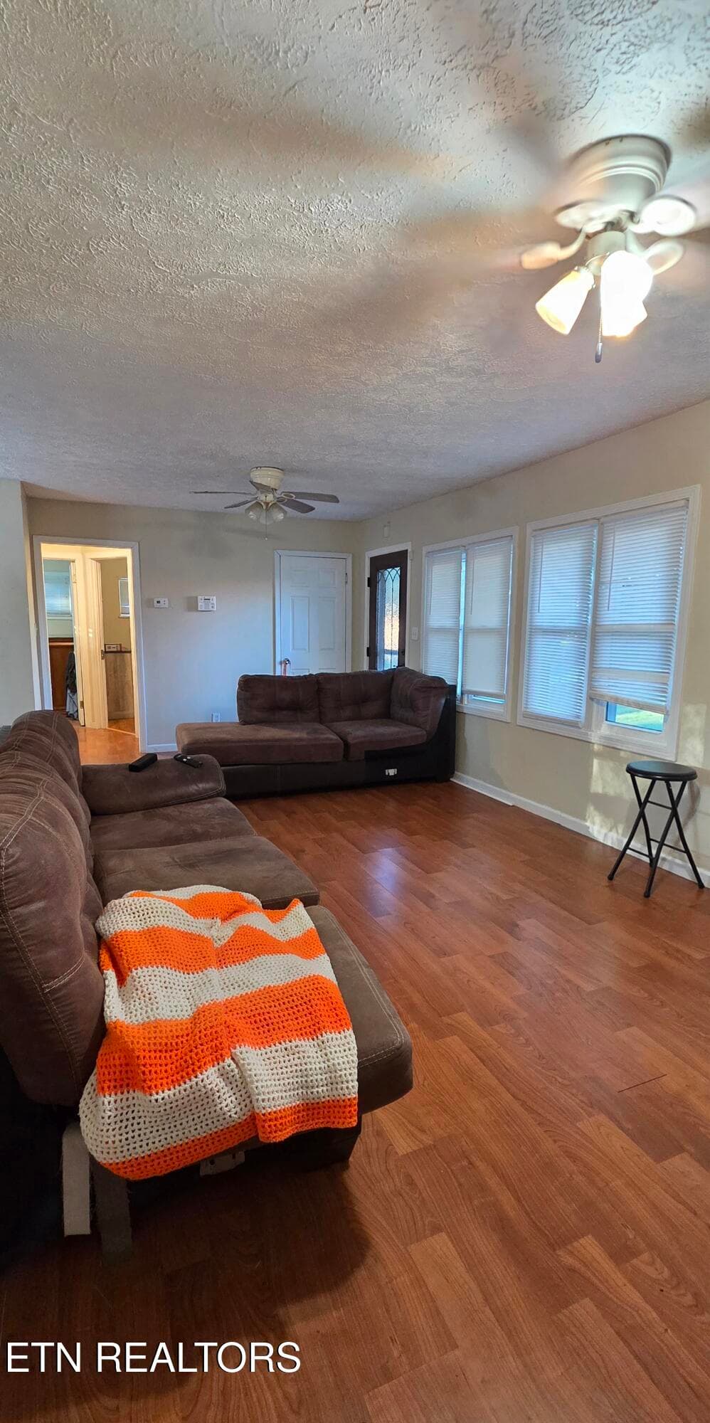 543 Fletcher- Spacious Living Room - 543 Fletcher St, Maryville, TN 37804, Maryville
