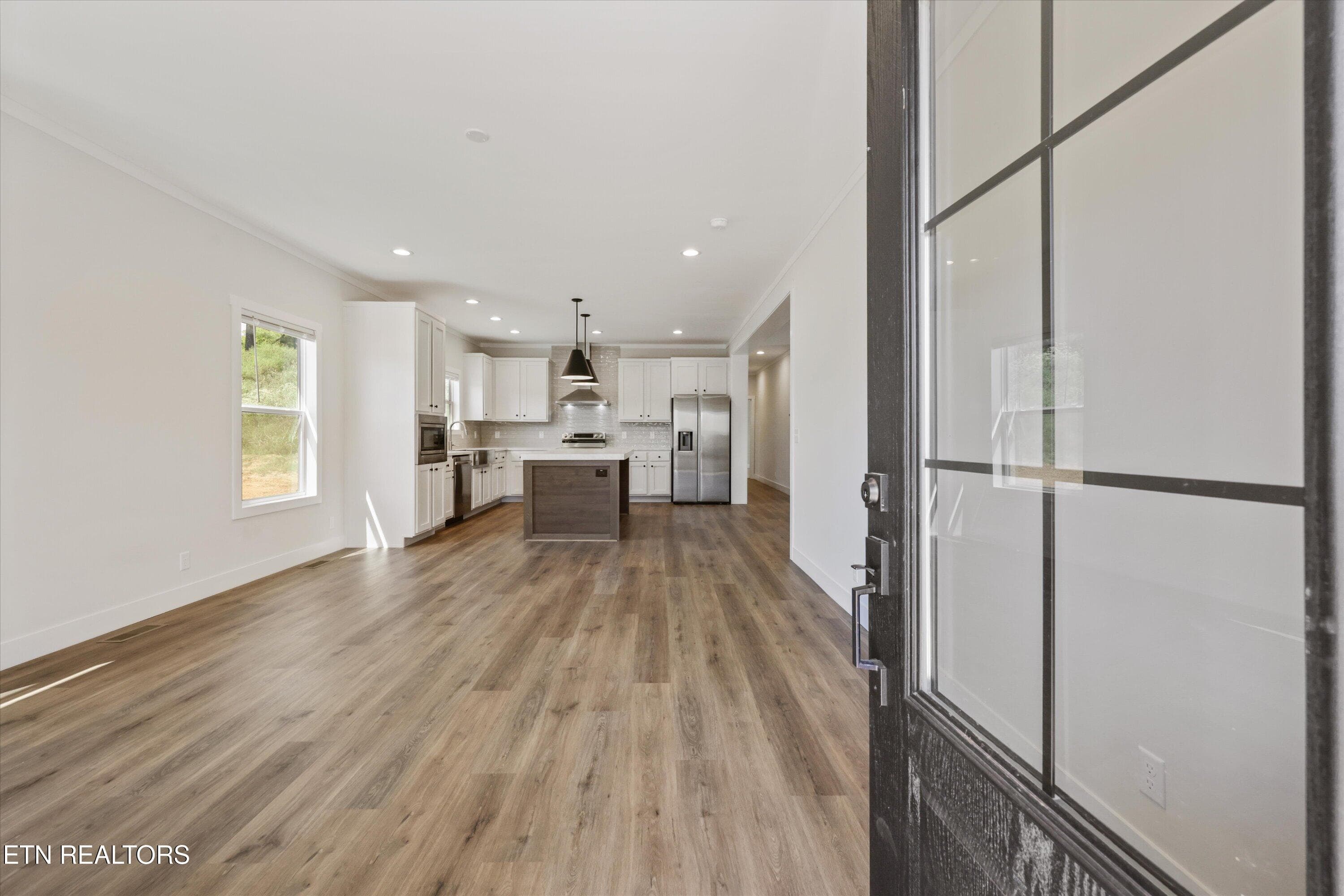 Living Room - 108 Federal Ferry Circle, Vonore, TN 37885, Vonore