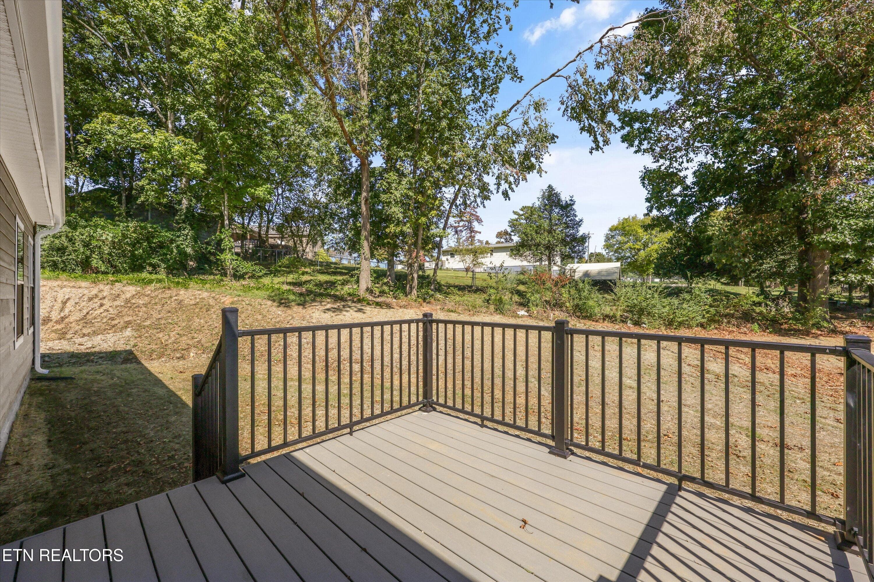 Back Porch - 108 Federal Ferry Circle, Vonore, TN 37885, Vonore