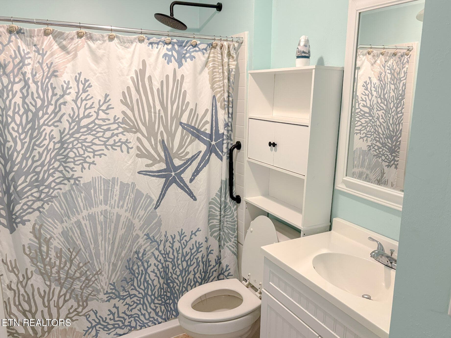 Master Bathroom - 2107 Whitehorse Drive, Crossville, TN 38572, Crossville