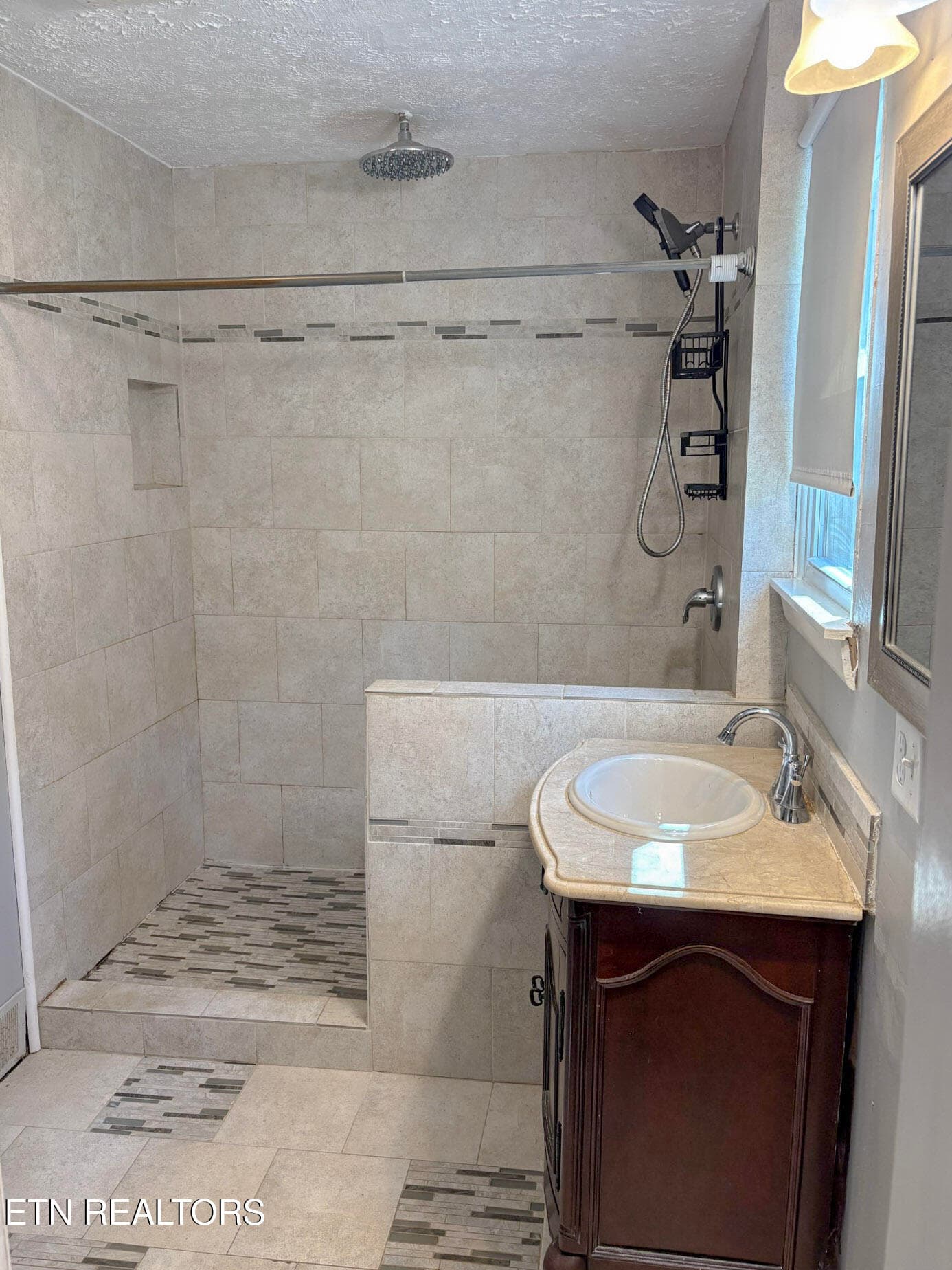 Bathroom - 2107 Whitehorse Drive, Crossville, TN 38572, Crossville
