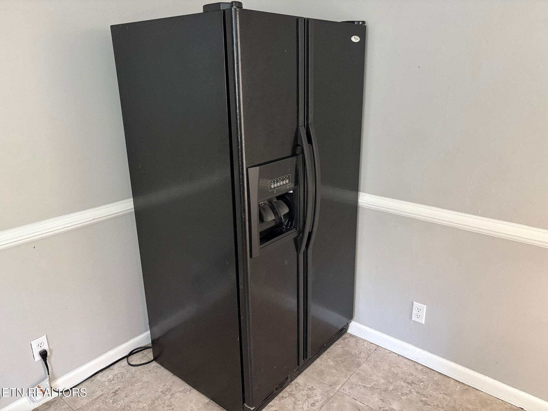 Fridge - 2107 Whitehorse Drive, Crossville, TN 38572, Crossville