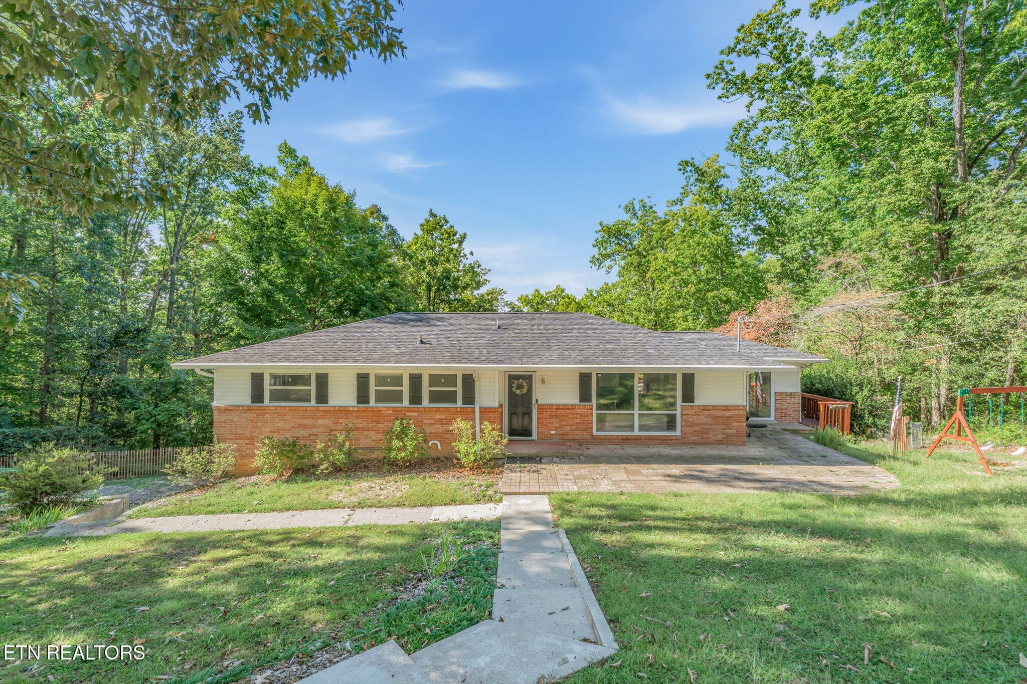 103 Morgan Rd, Oak Ridge, TN 37830