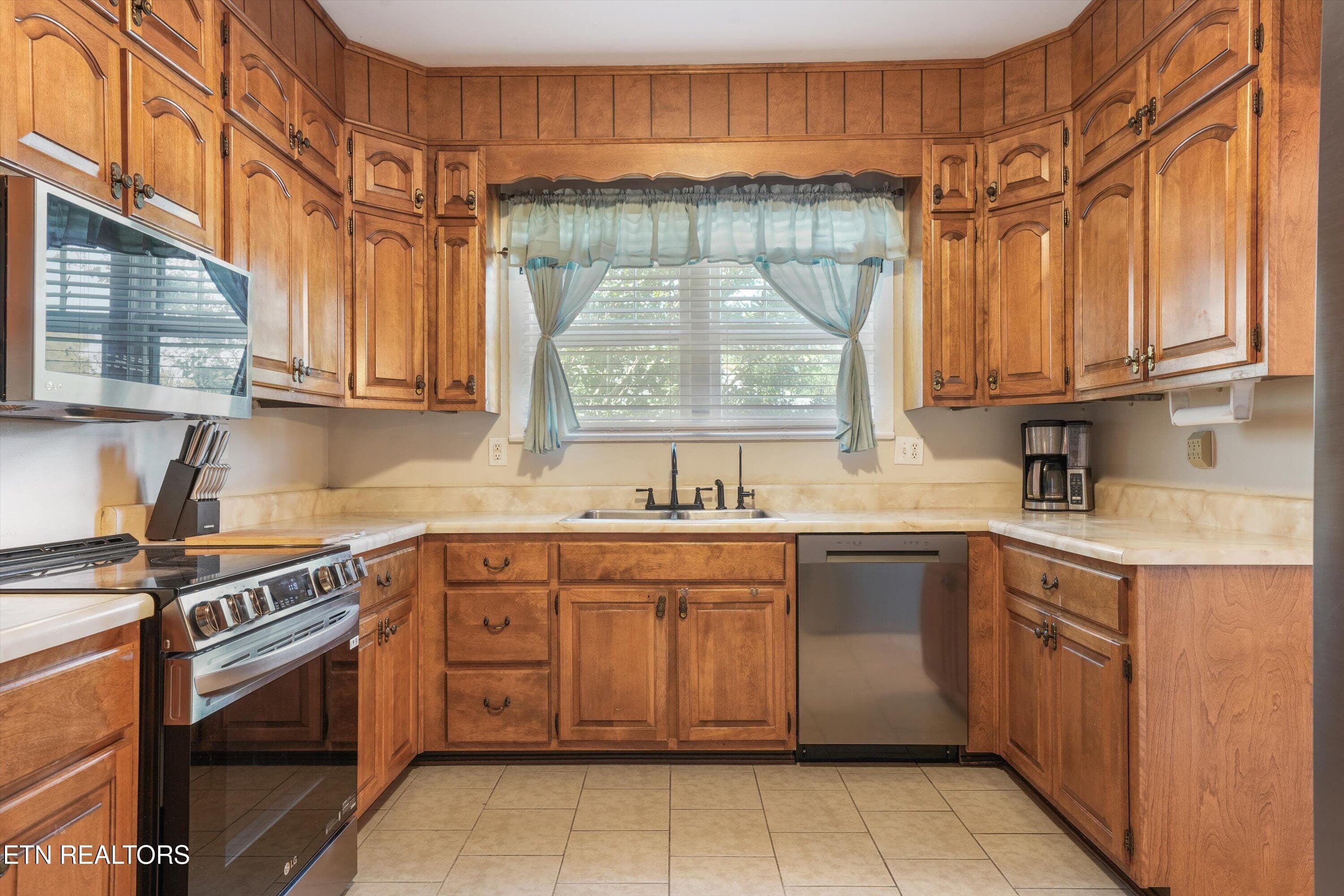 16-246 Glascock St20 - 246 Glascock St, Alcoa, TN 37701, Alcoa