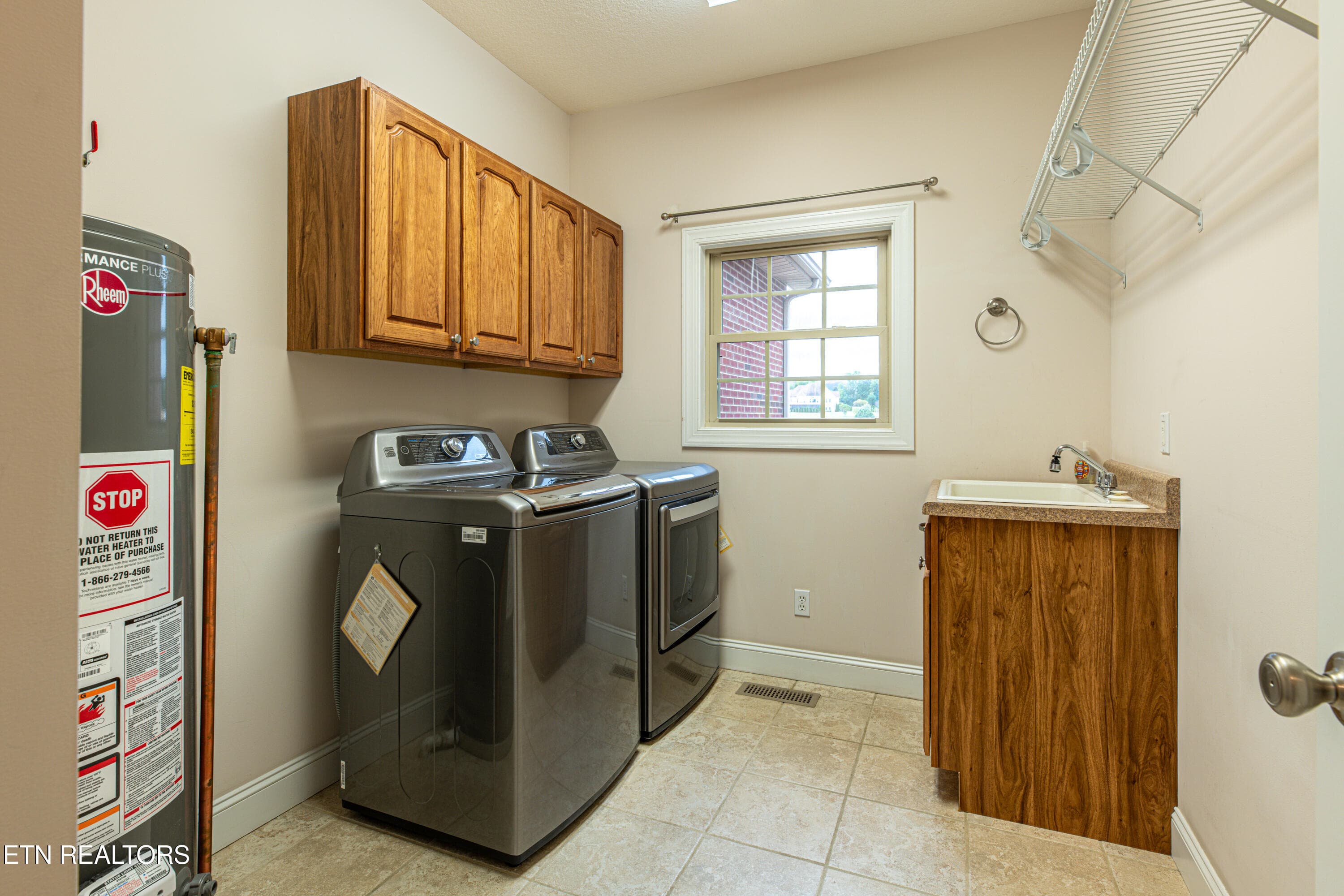 616 Kinsey Davis Dr-24 - 616 Kinsey Davis Drive, Walland, TN 37886, Walland